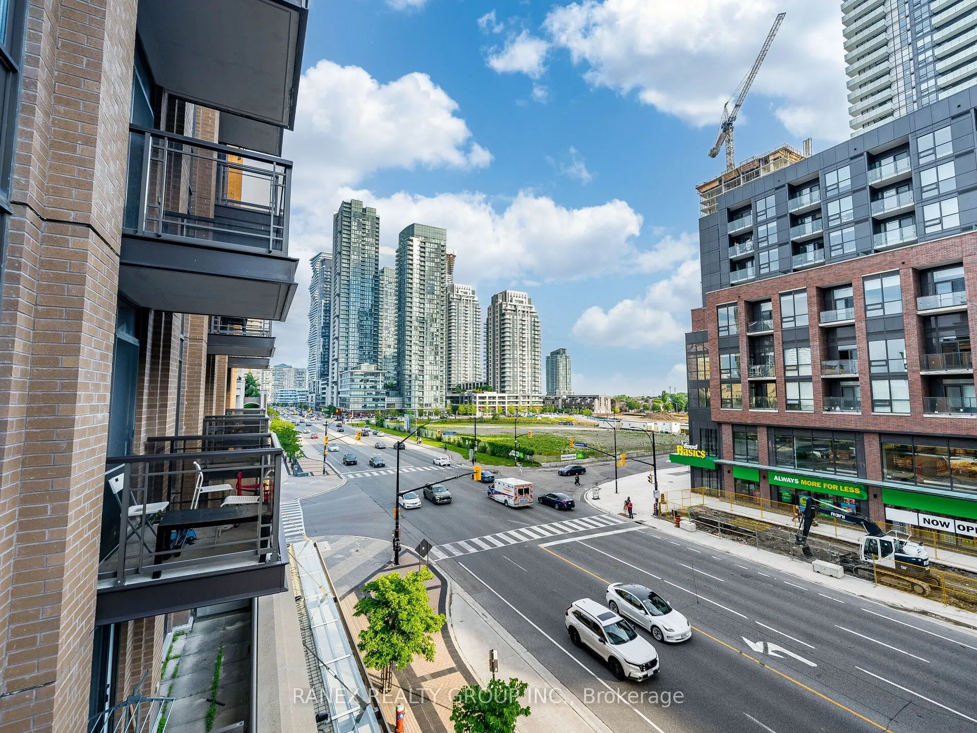 385 Prince Of Wales Drive, #416