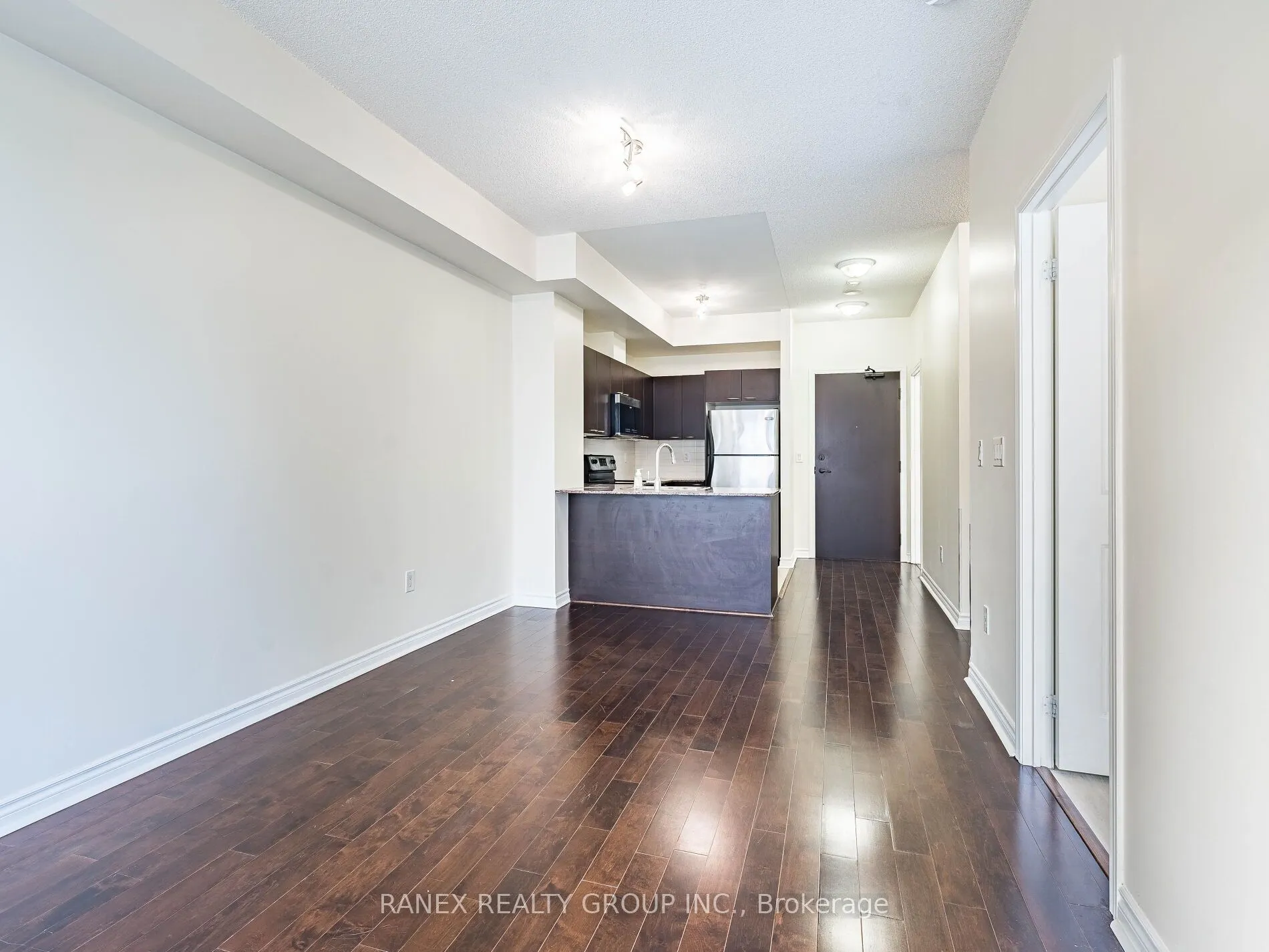 385 Prince Of Wales Drive, #416