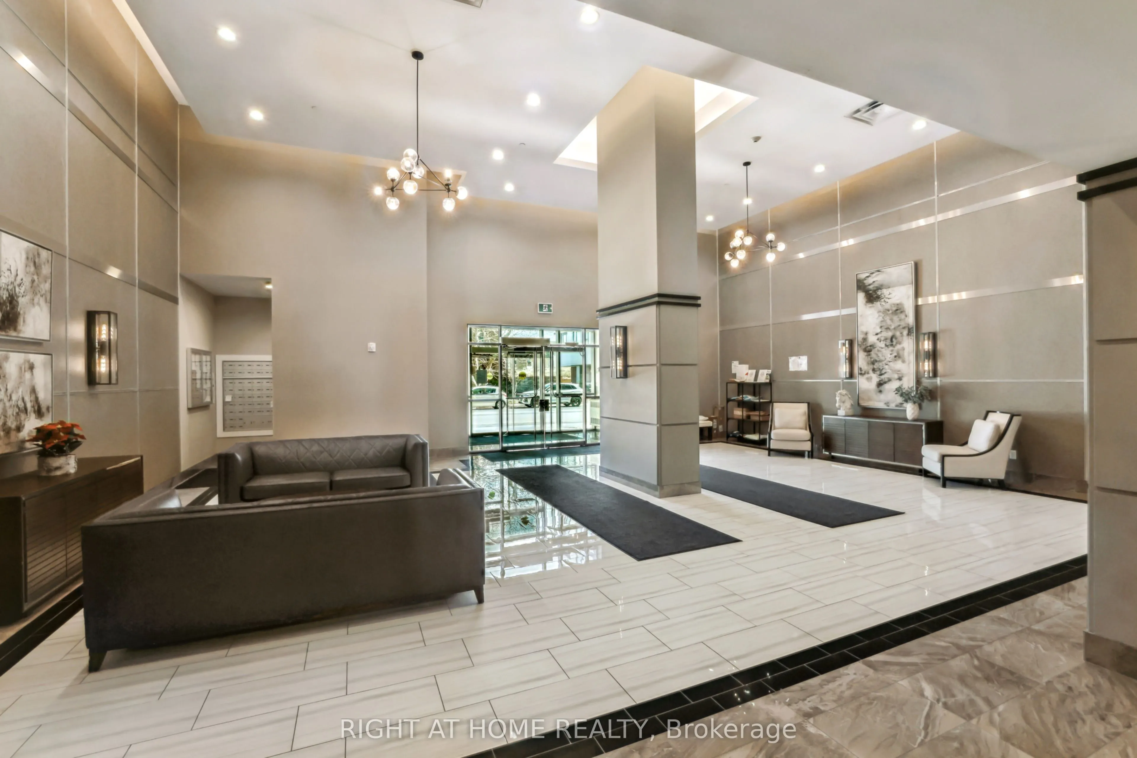 2486 Old Bronte Road, #815