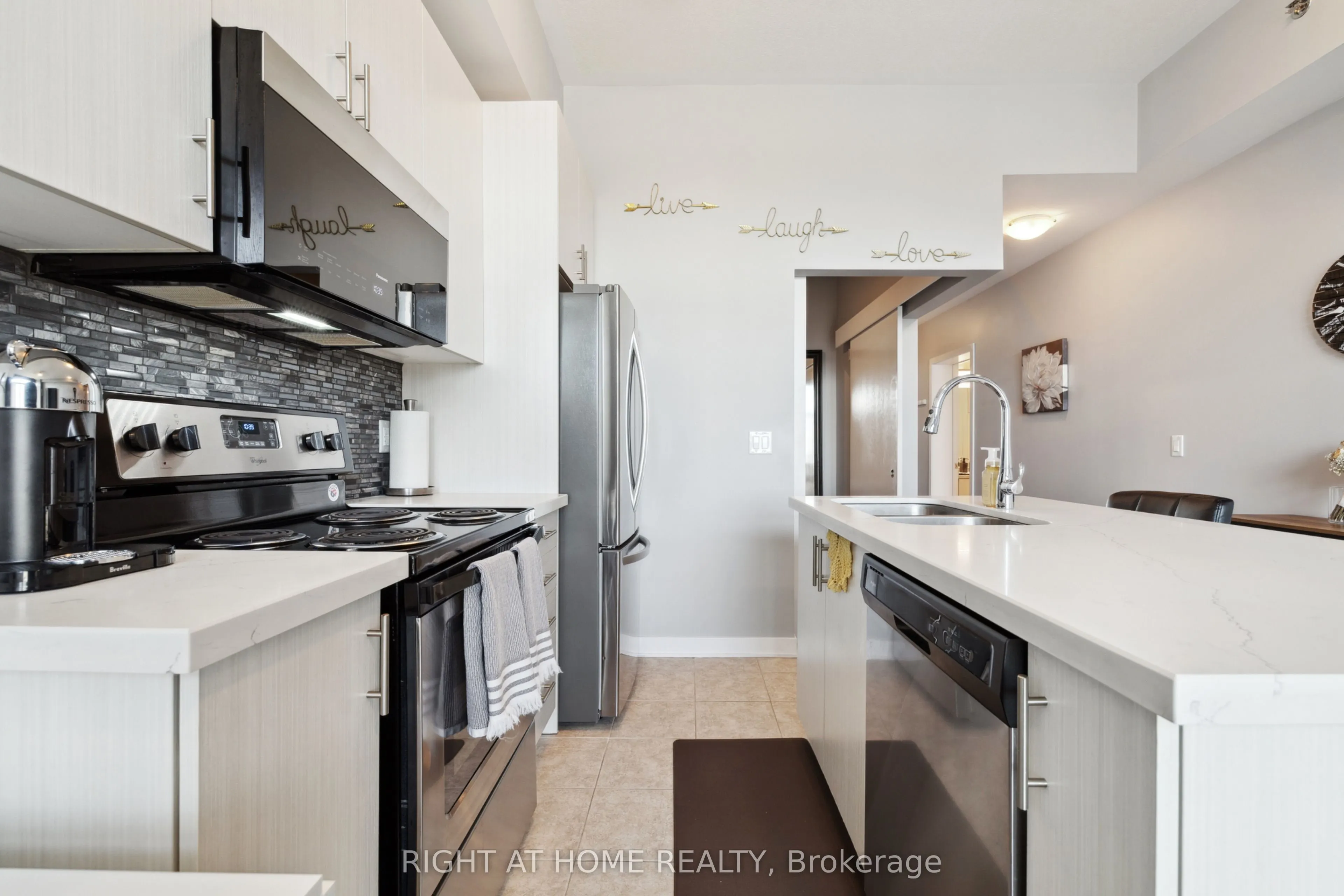 2486 Old Bronte Road, #815