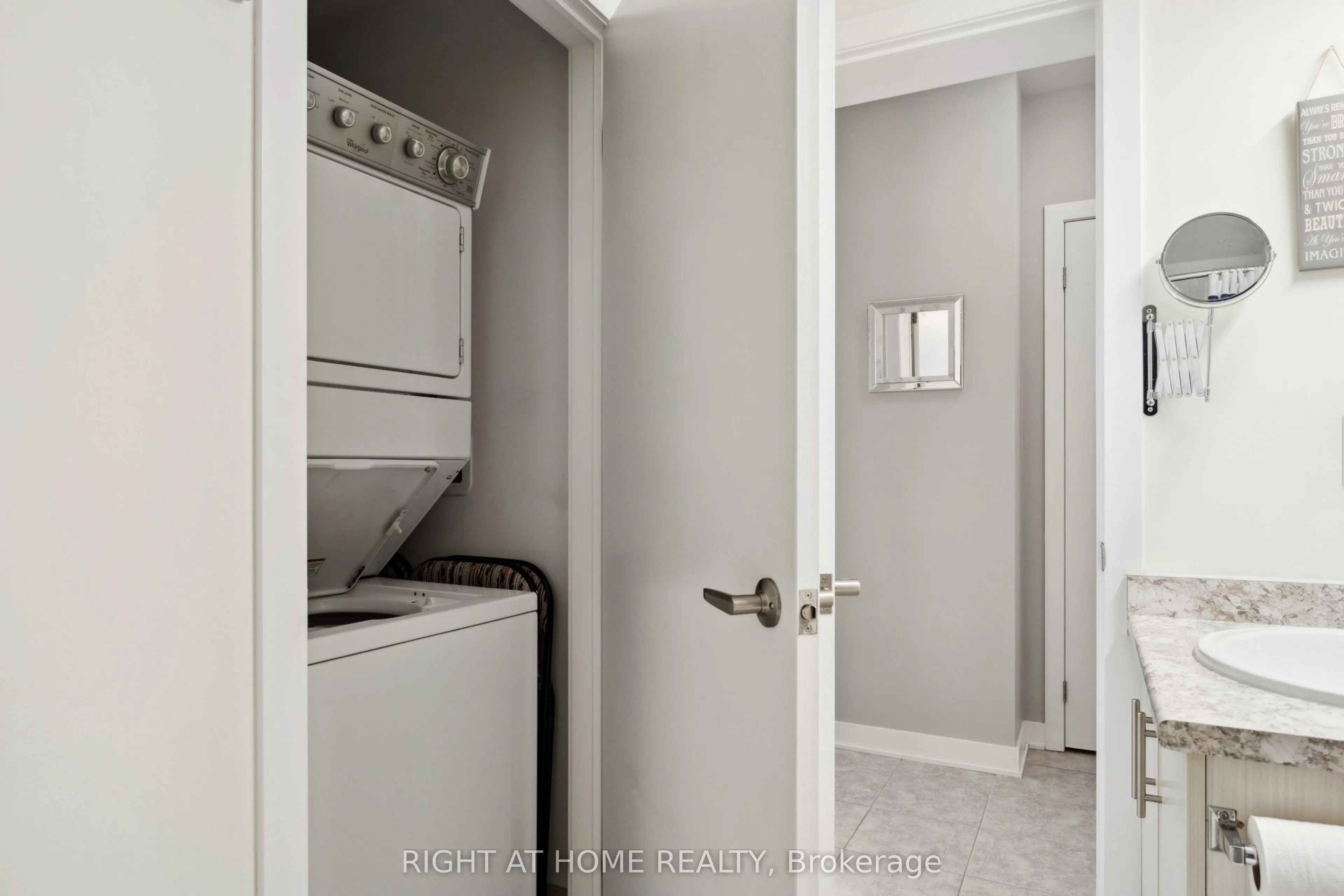 2486 Old Bronte Road, #815