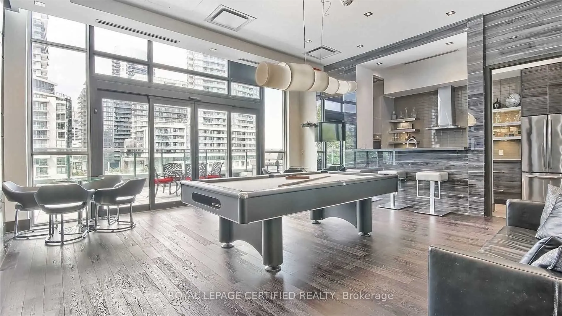 33 Shore Breeze Drive, #2407