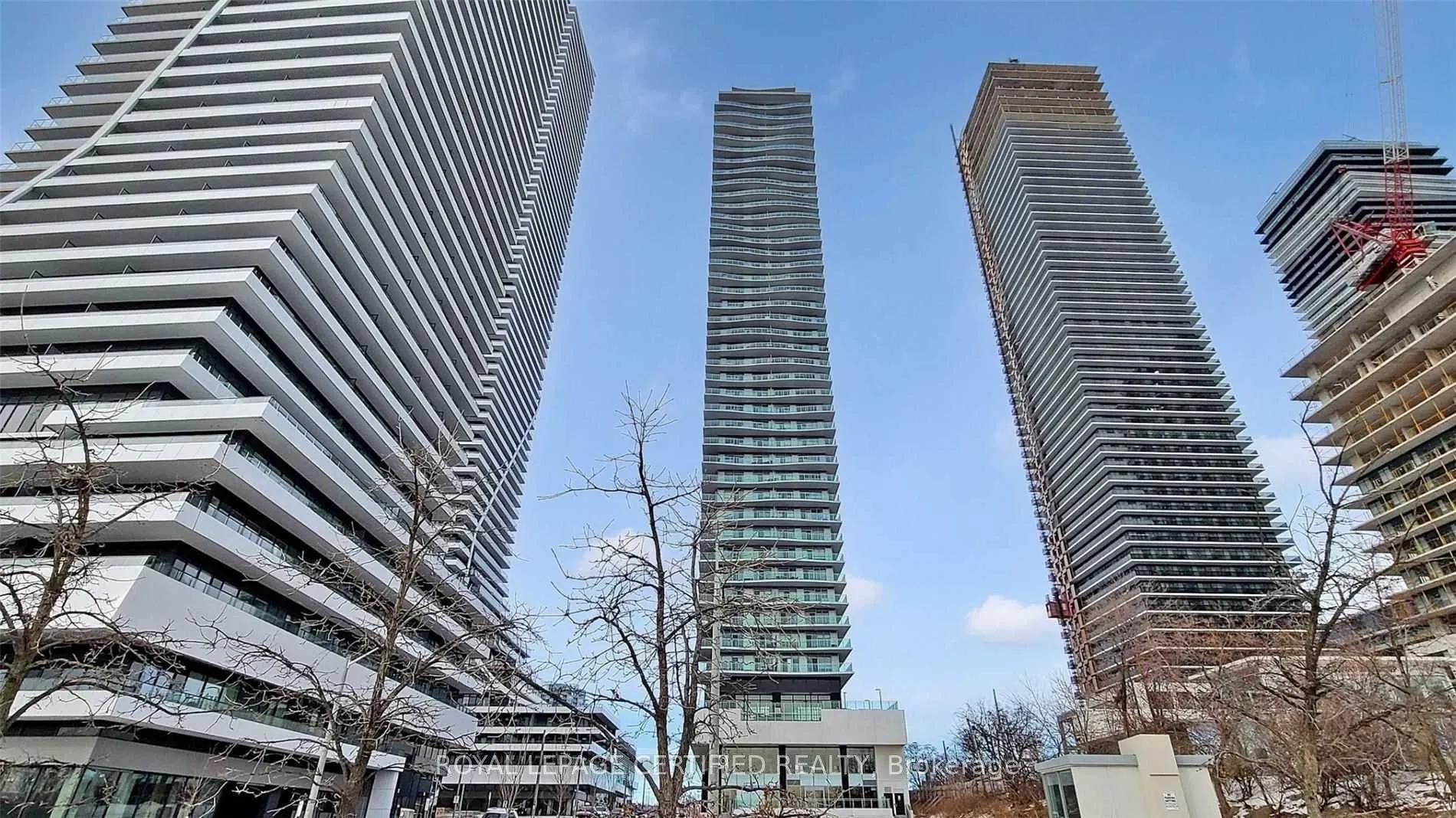33 Shore Breeze Drive, #2407