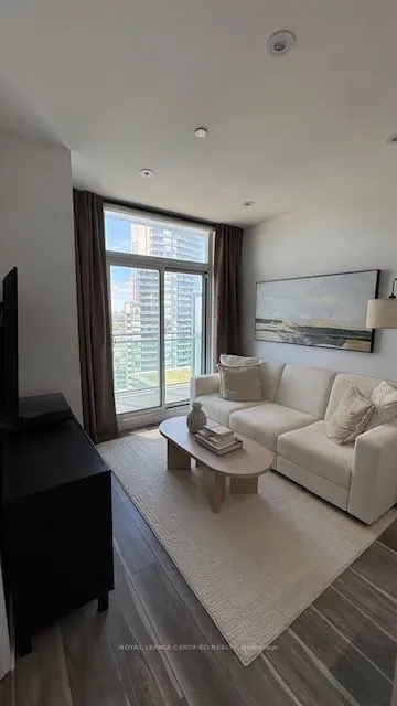 33 Shore Breeze Drive, #2407
