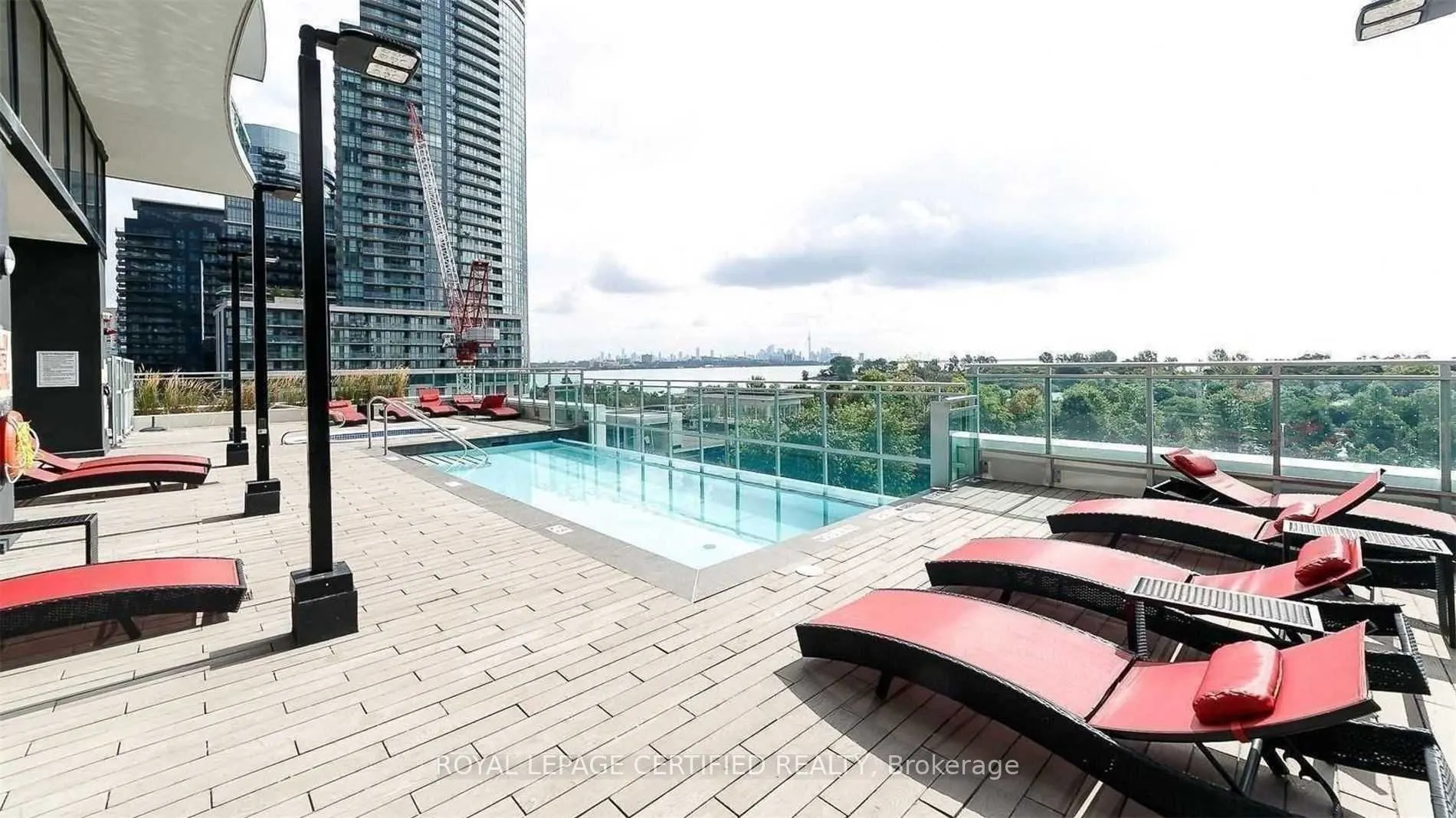 33 Shore Breeze Drive, #2407