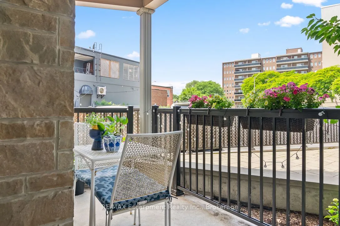 70 Stewart Street, #101