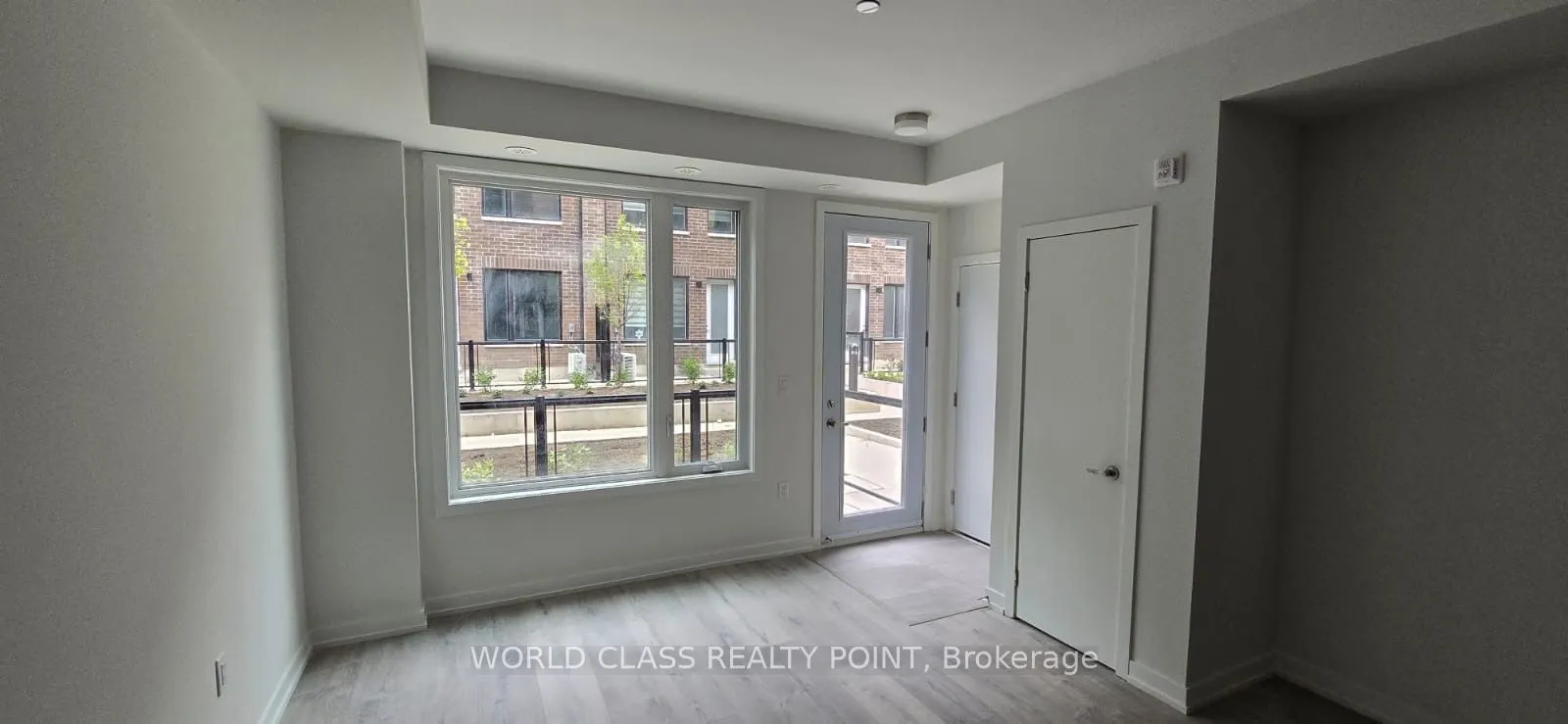 3546 Colonial Drive, #15