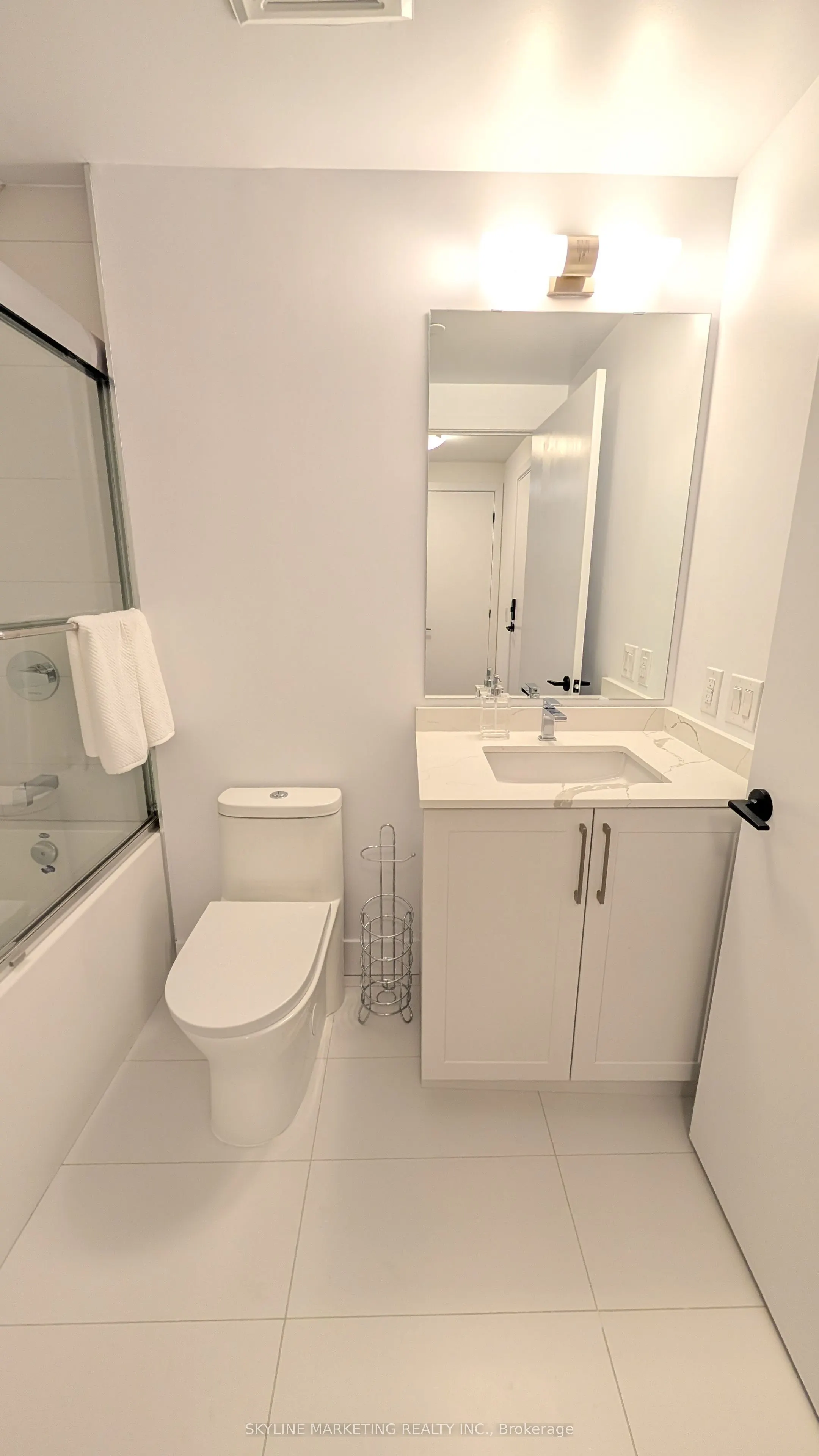 2450 Old Bronte Road, #116