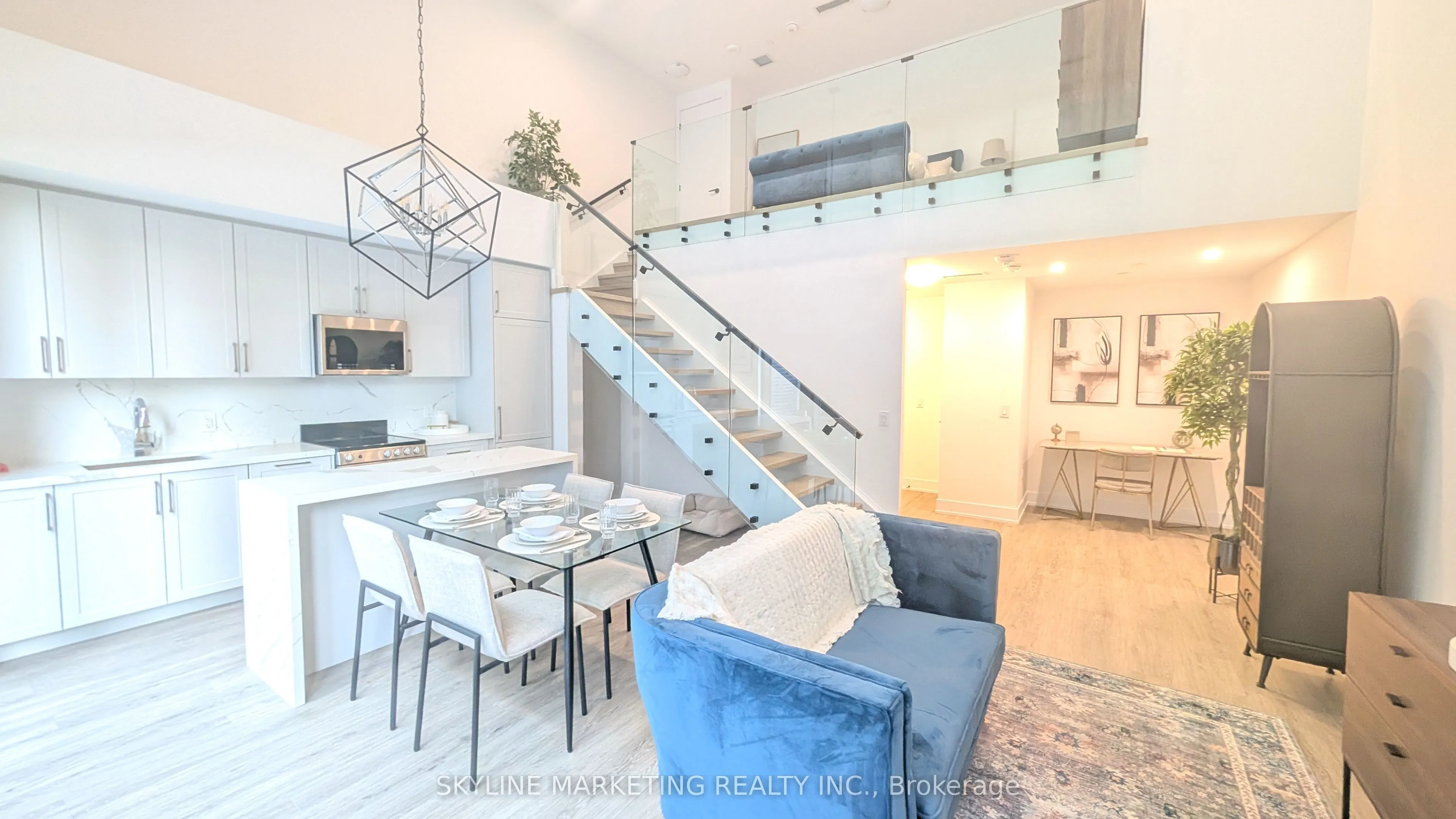 2450 Old Bronte Road, #116