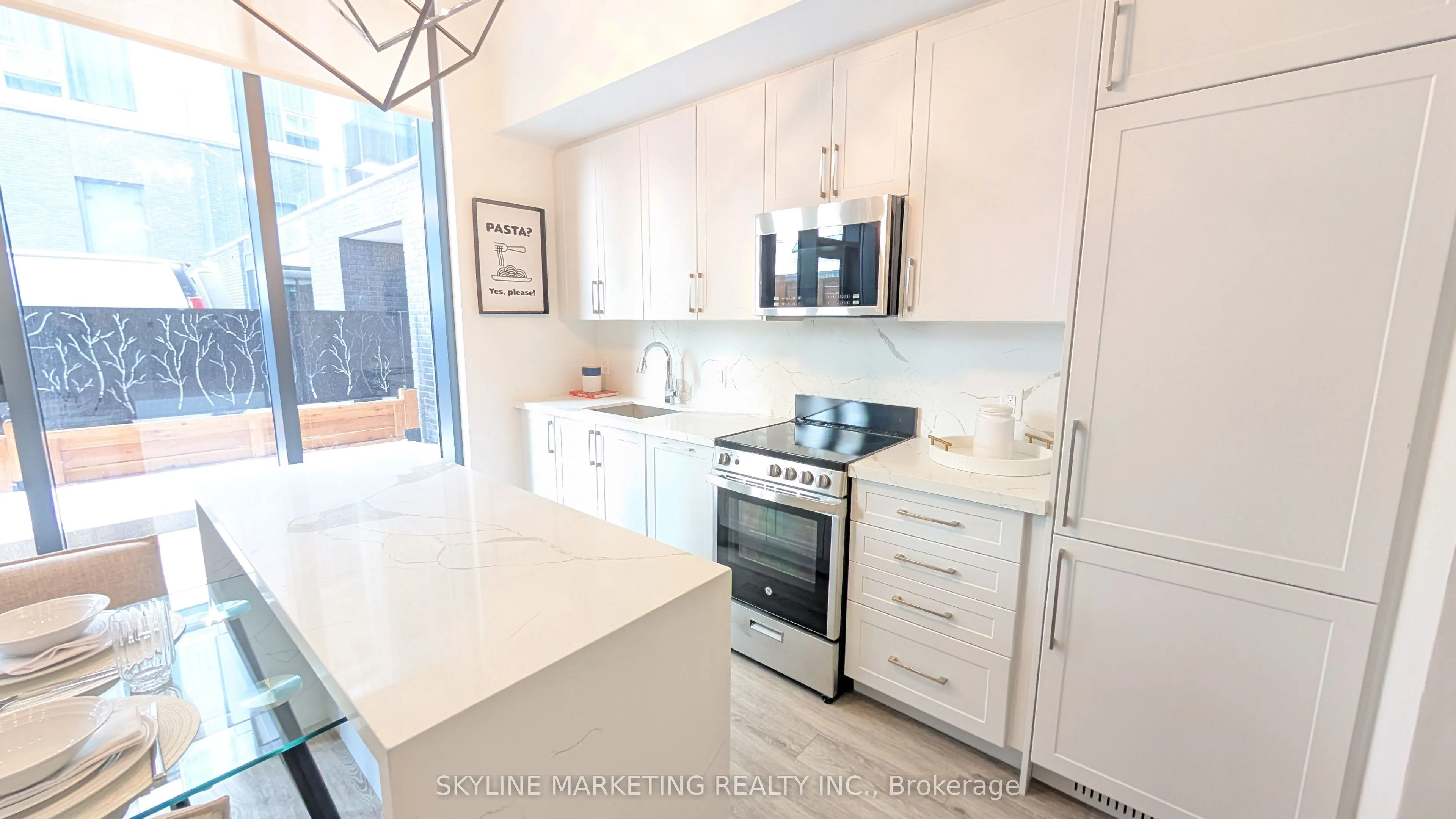 2450 Old Bronte Road, #116