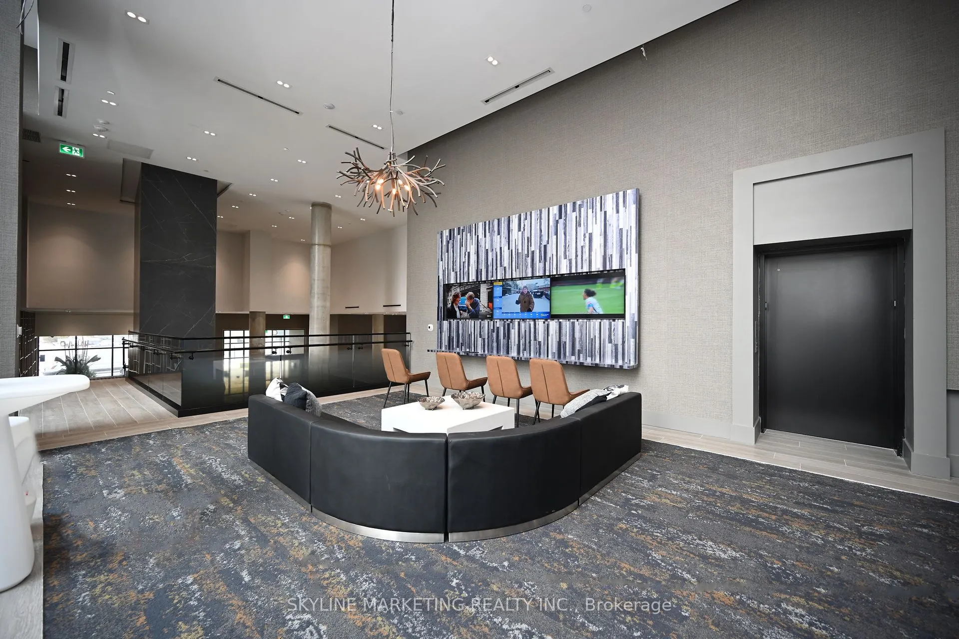 2450 Old Bronte Road, #116