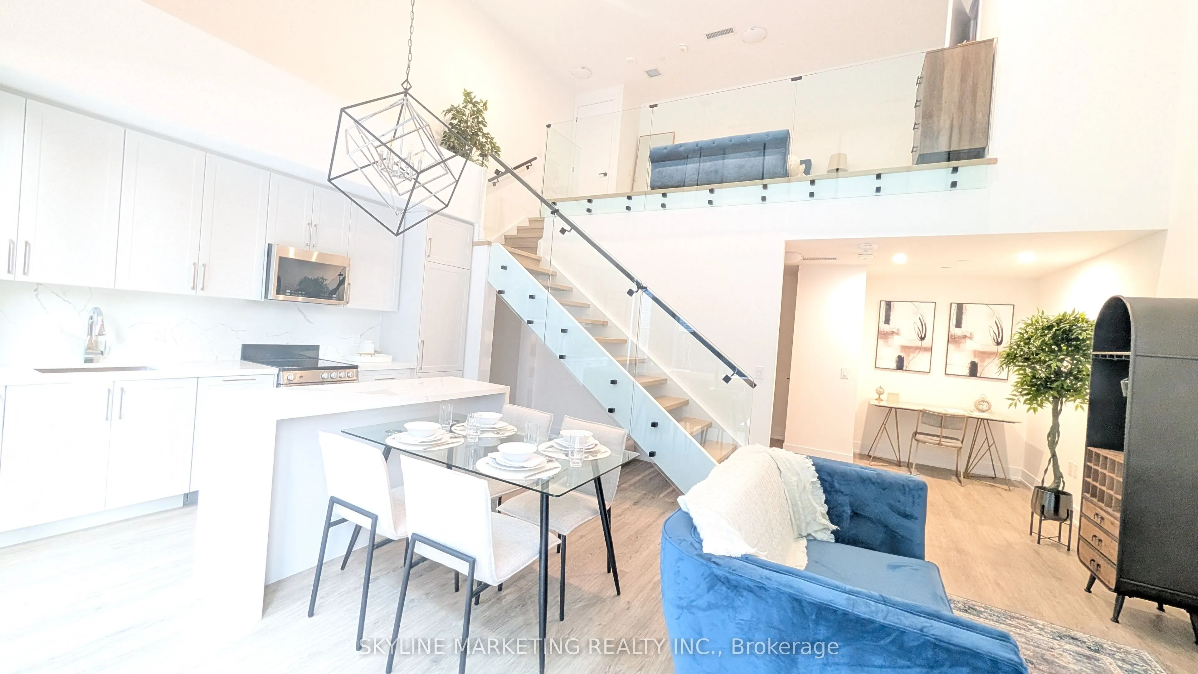 2450 Old Bronte Road, #116