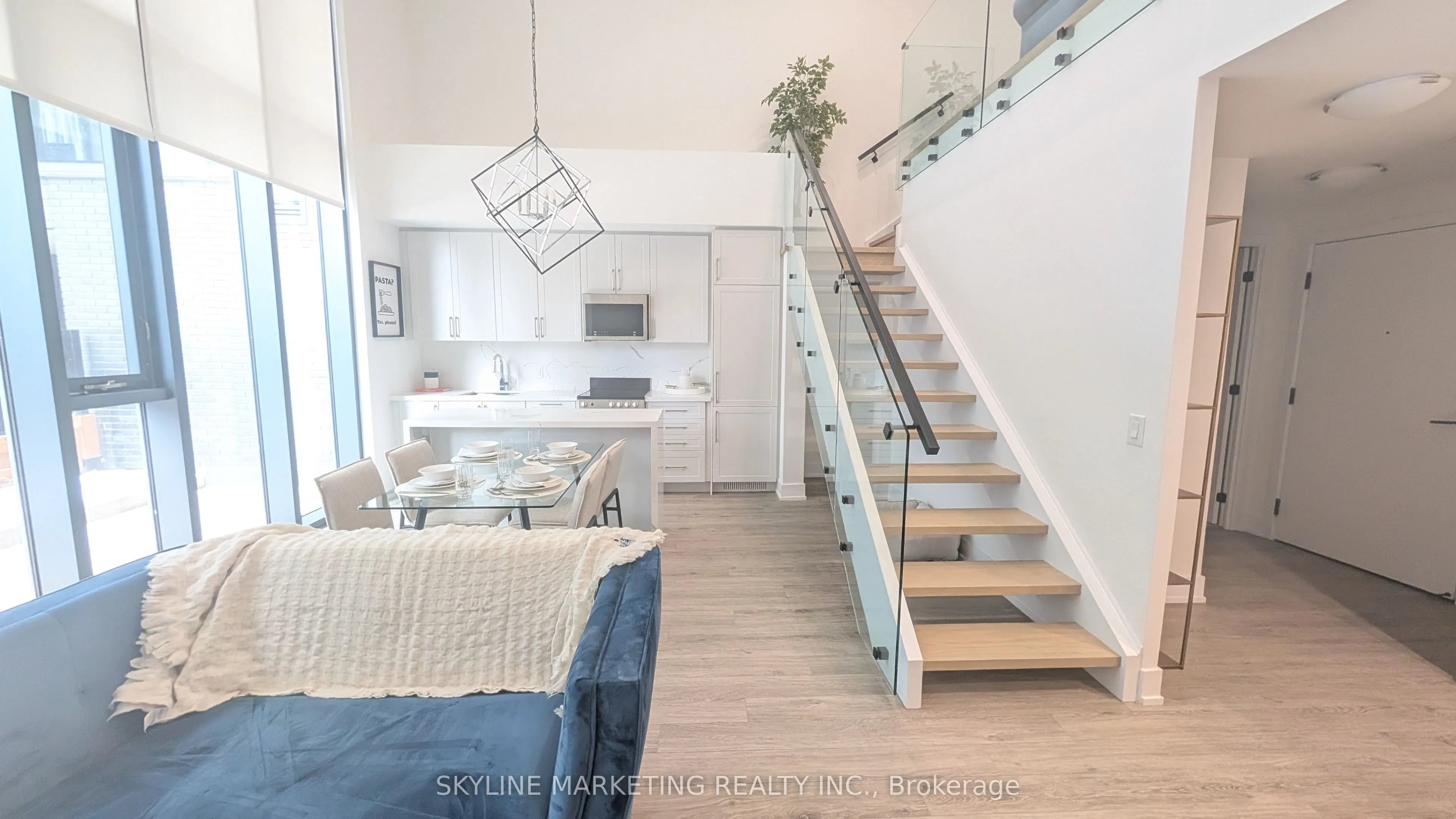 2450 Old Bronte Road, #116