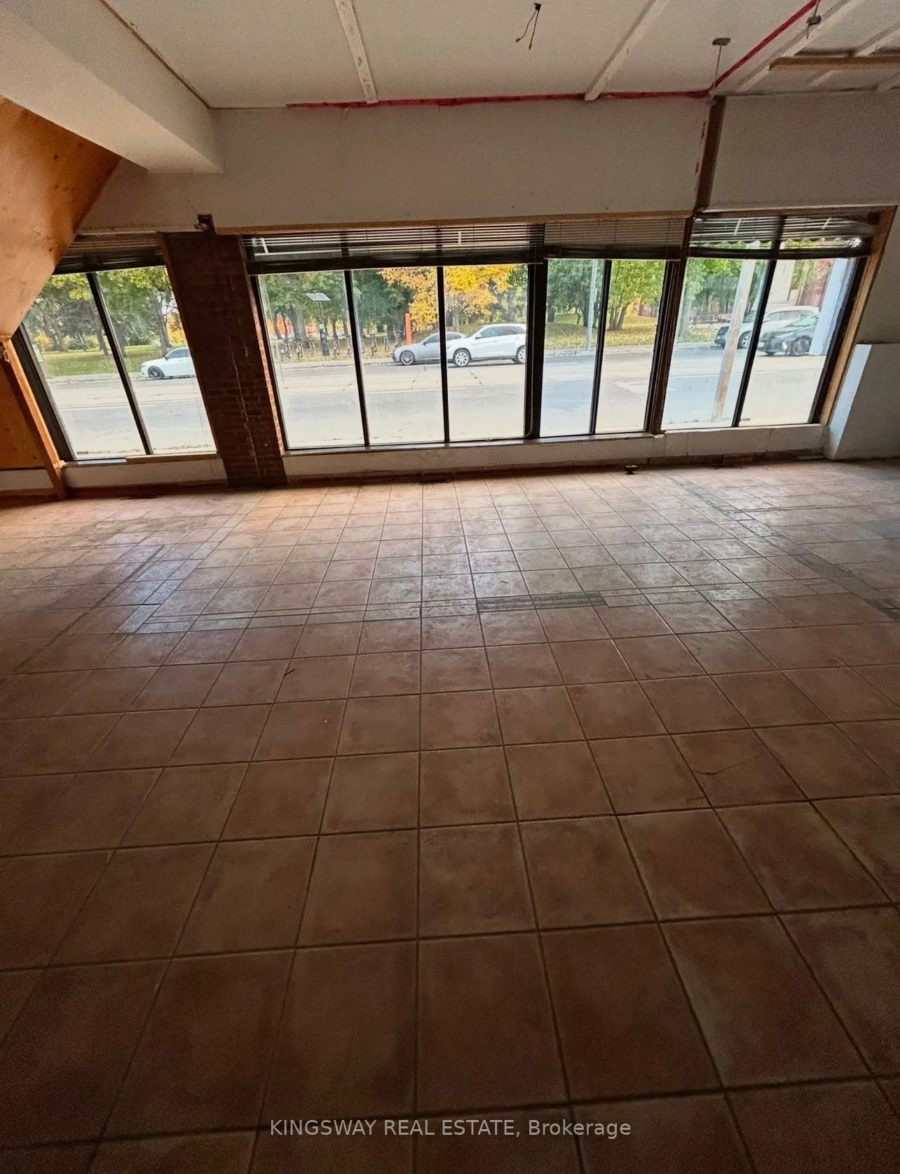 3140 Lake Shore Boulevard W