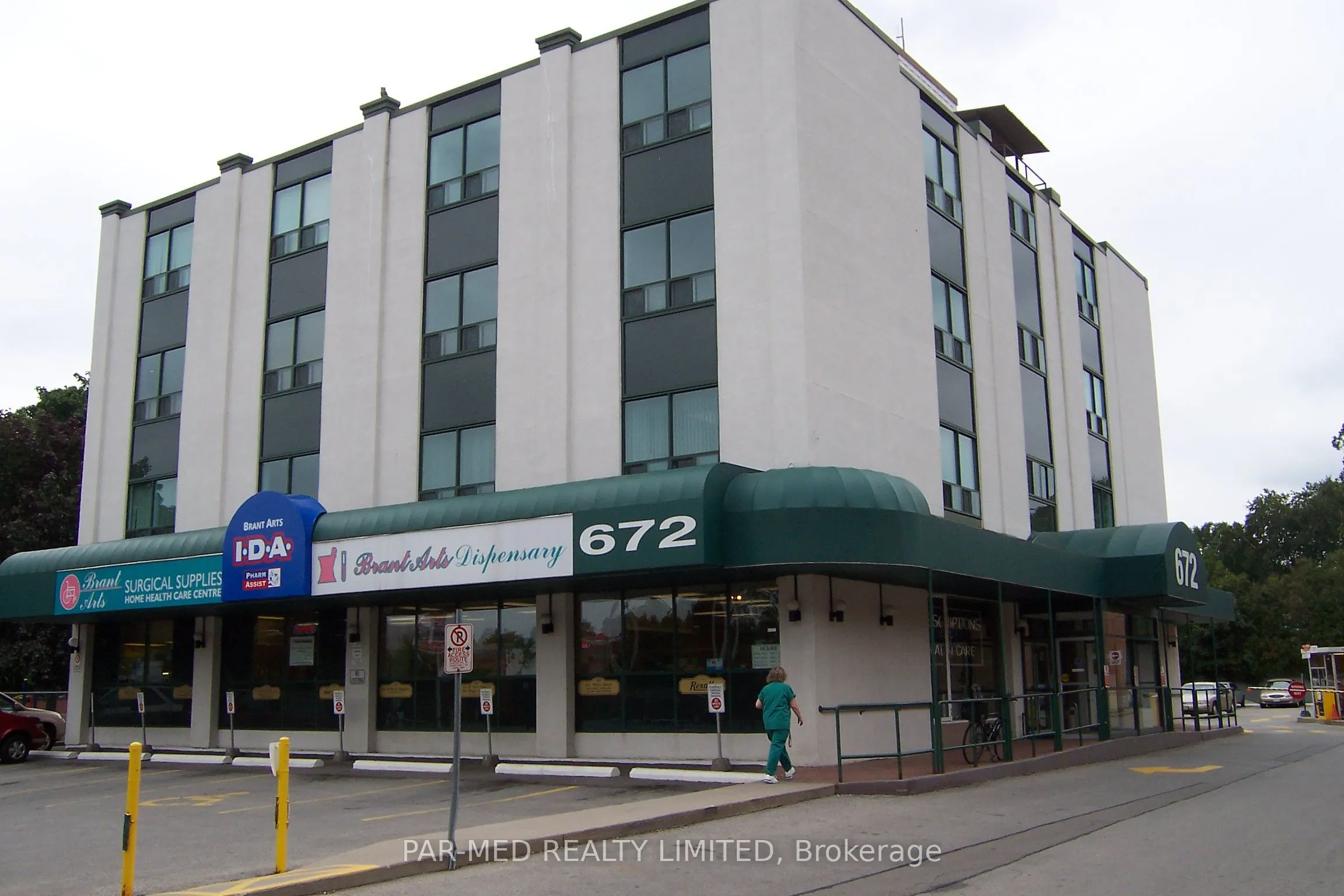 672 Brant Street, #402