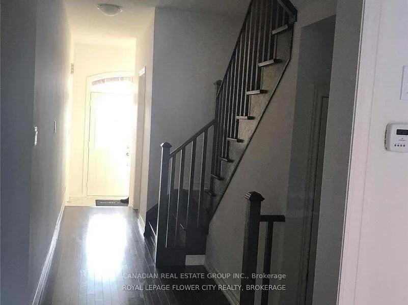 77 Adventura Road