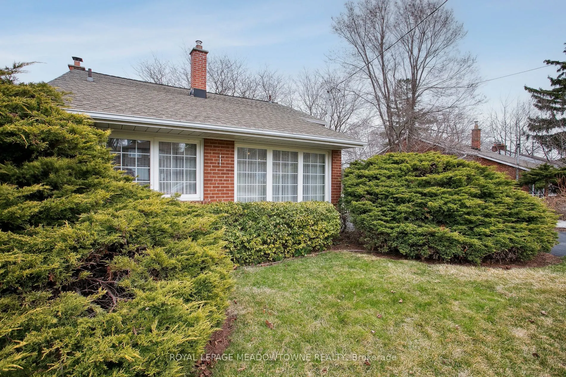 123 Vista Drive W