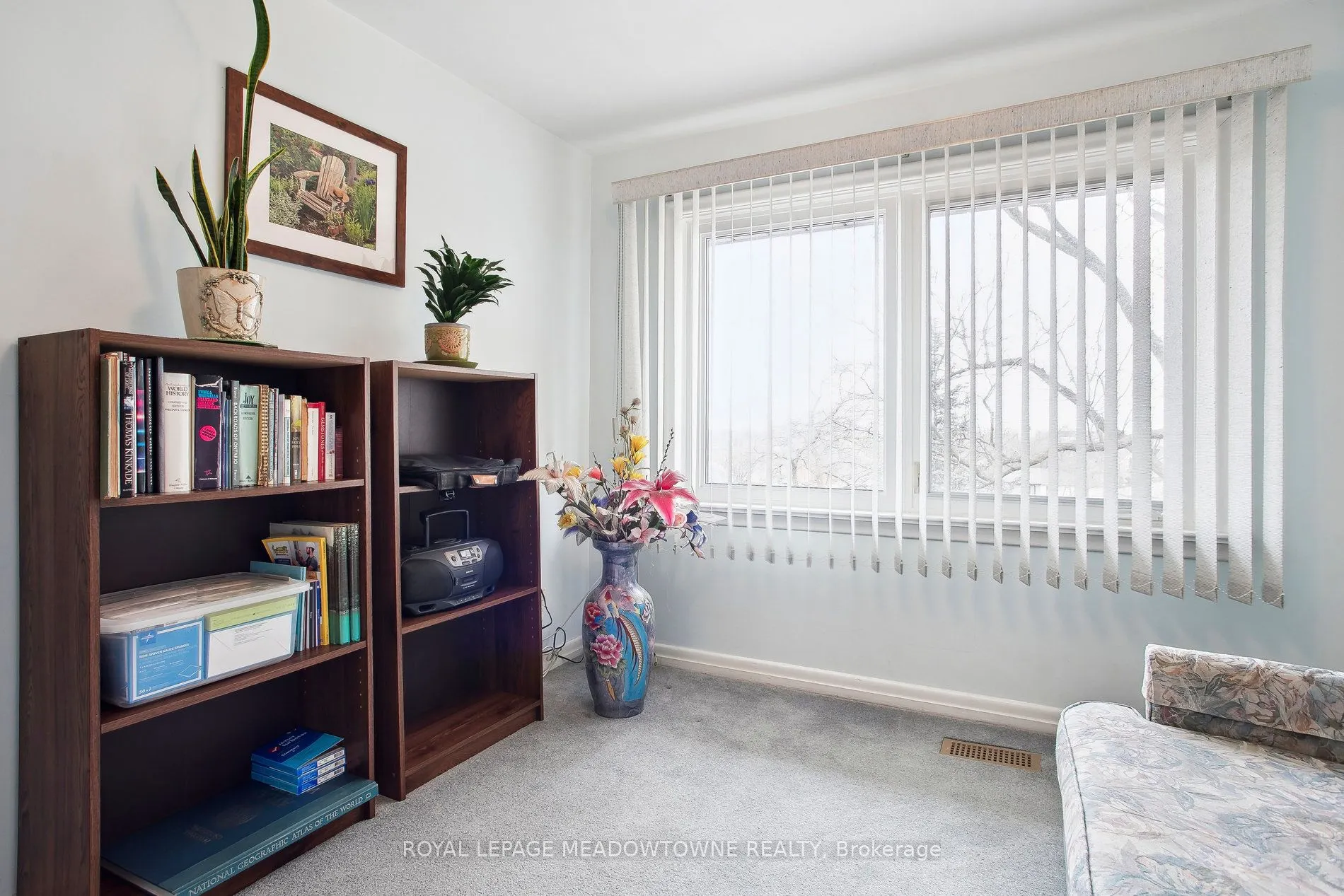123 Vista Drive W