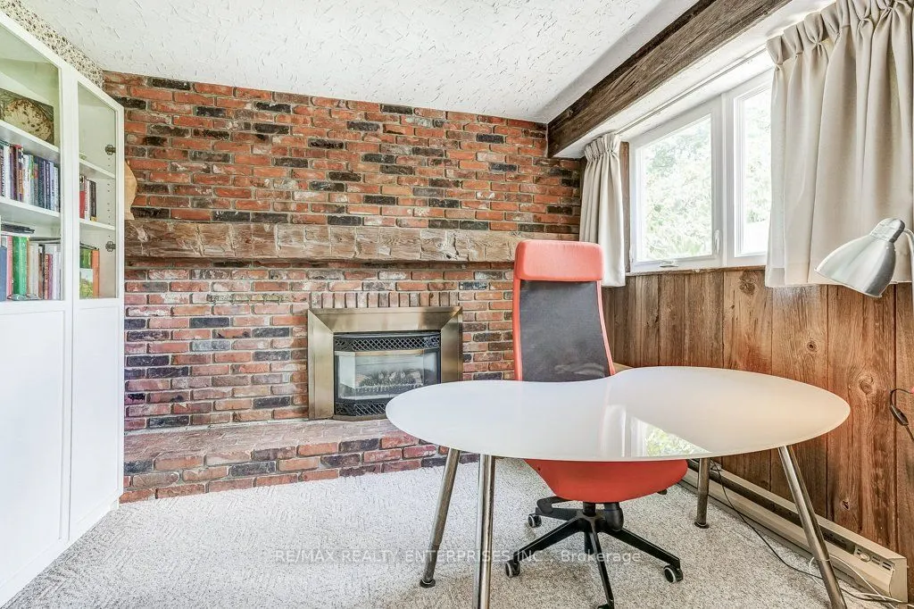 1231 Kingsmead Crescent