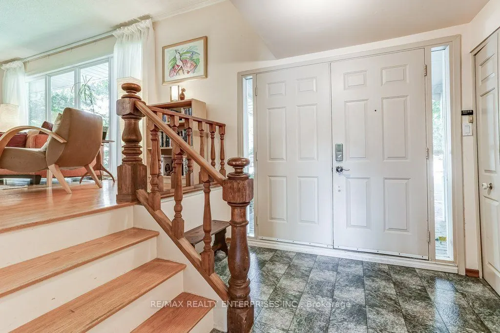 1231 Kingsmead Crescent