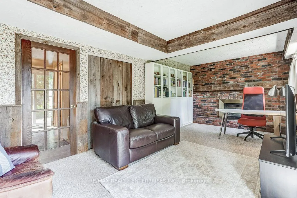 1231 Kingsmead Crescent