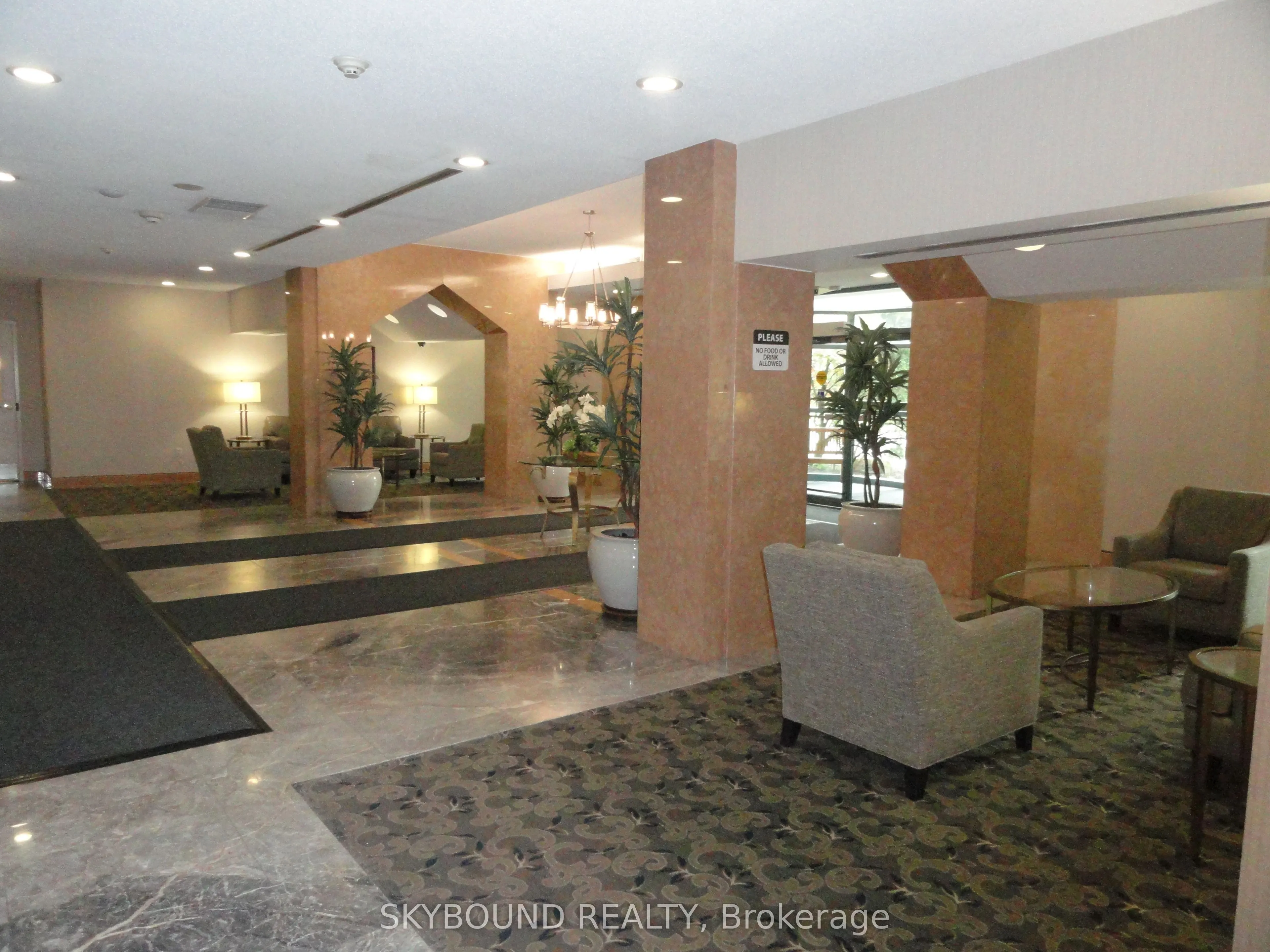 2177 Burnhamthorpe Road W, #909