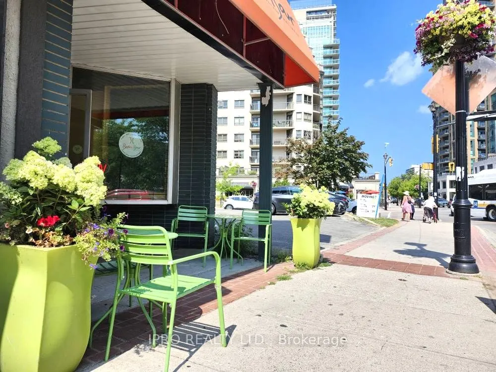 2027 LAKESHORE Road