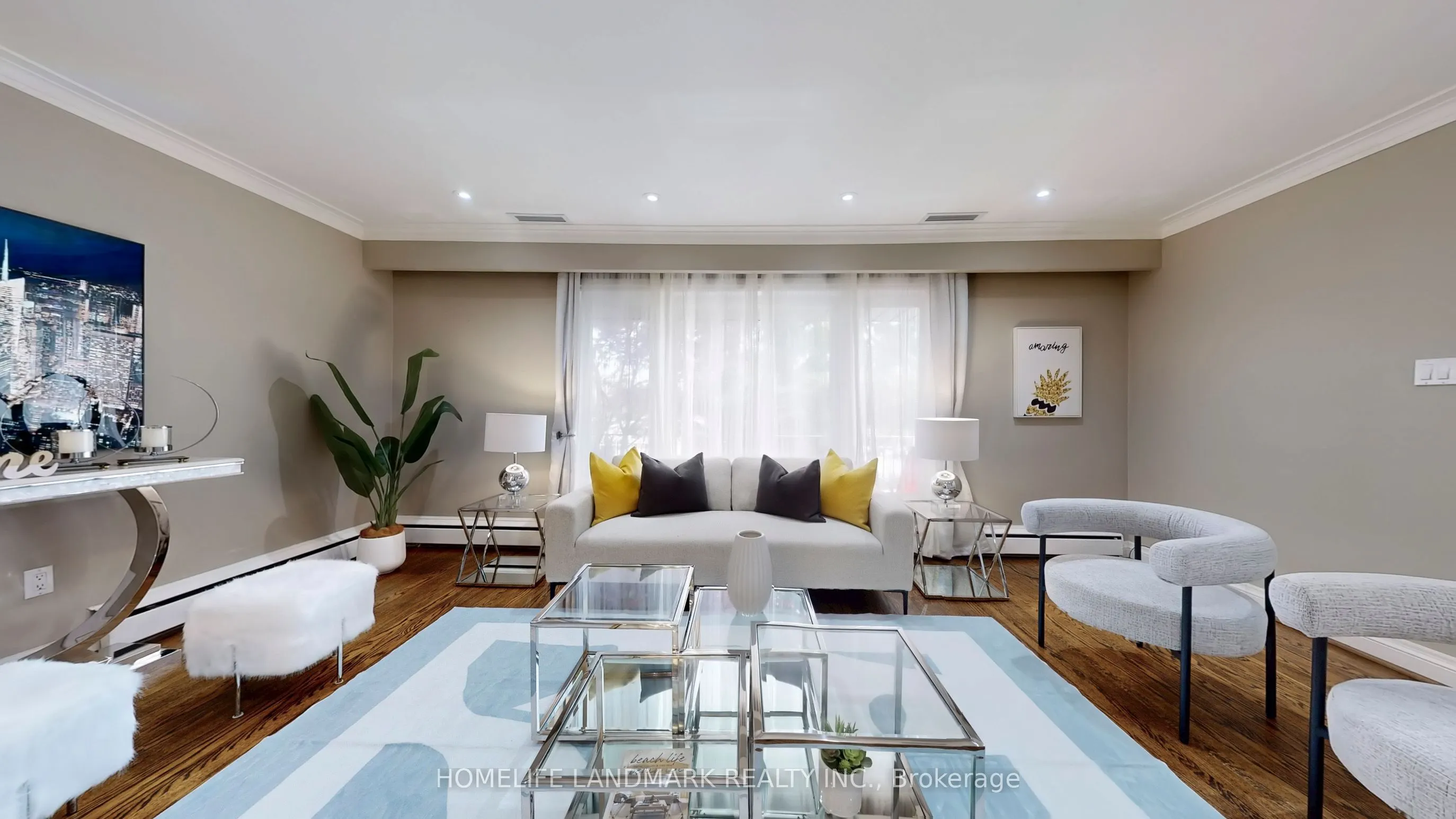12 Carousel Court
