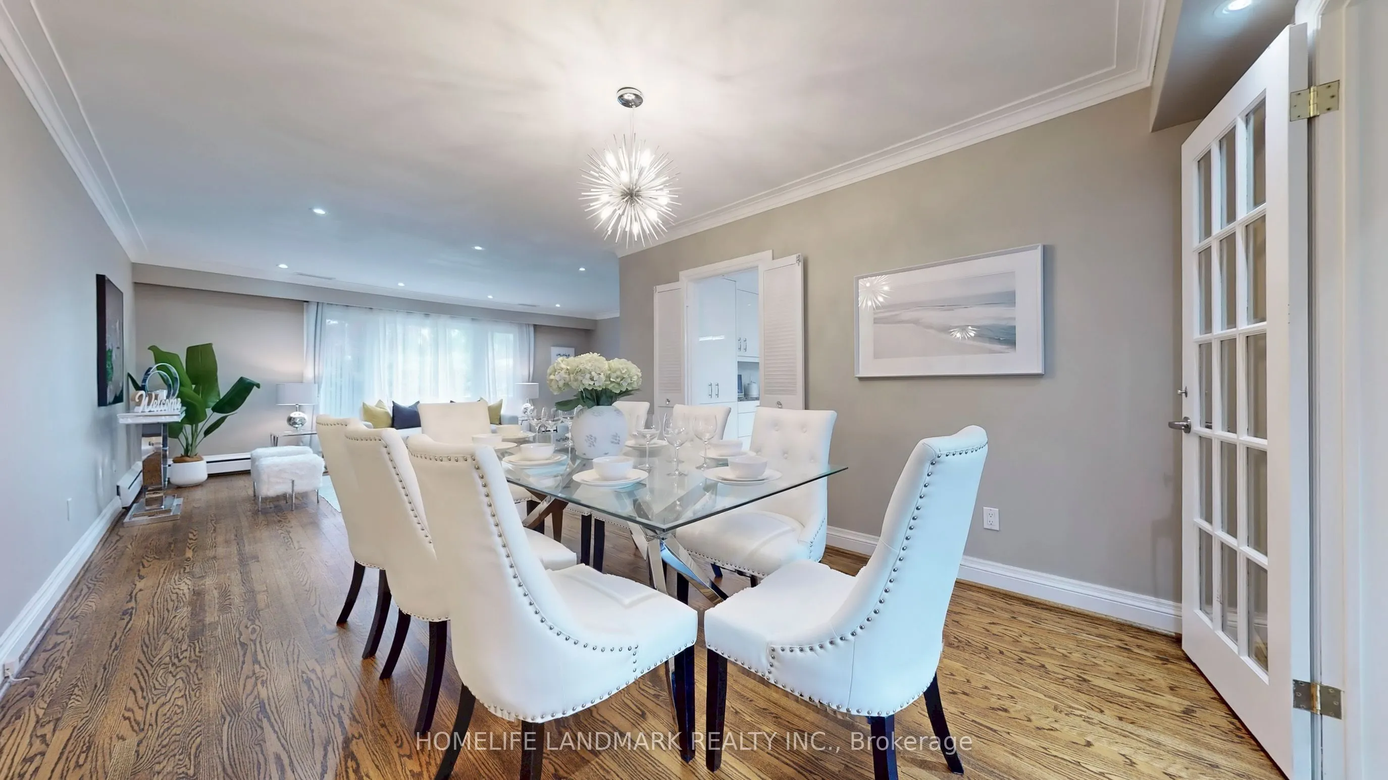 12 Carousel Court