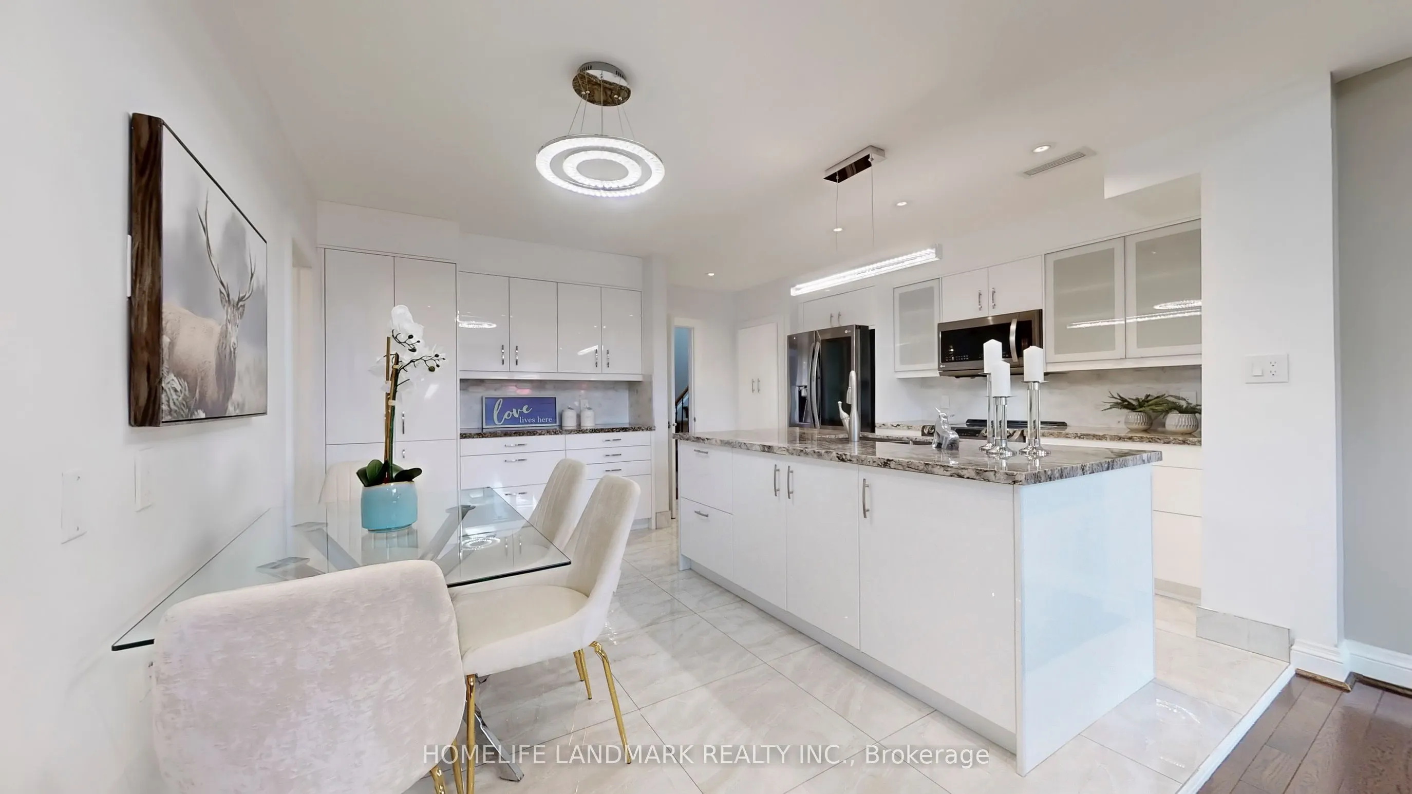 12 Carousel Court