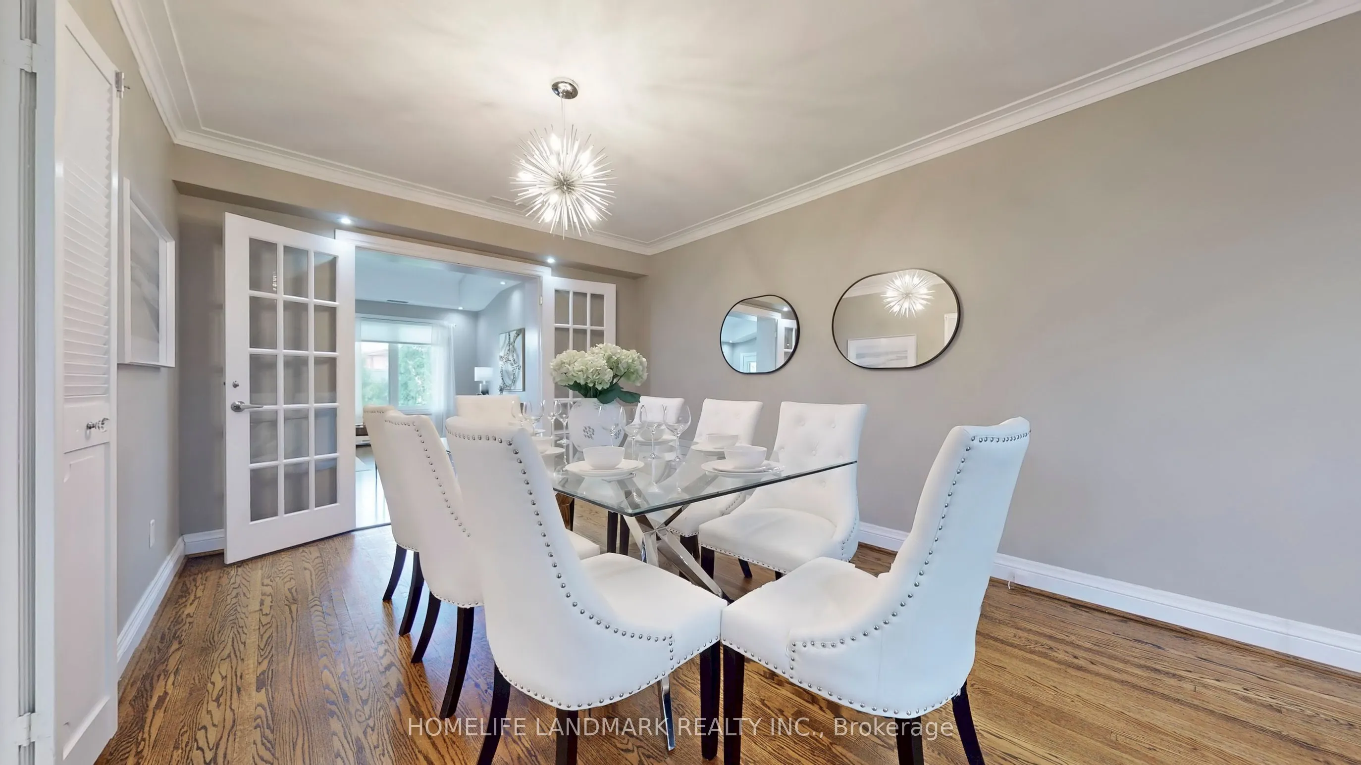 12 Carousel Court