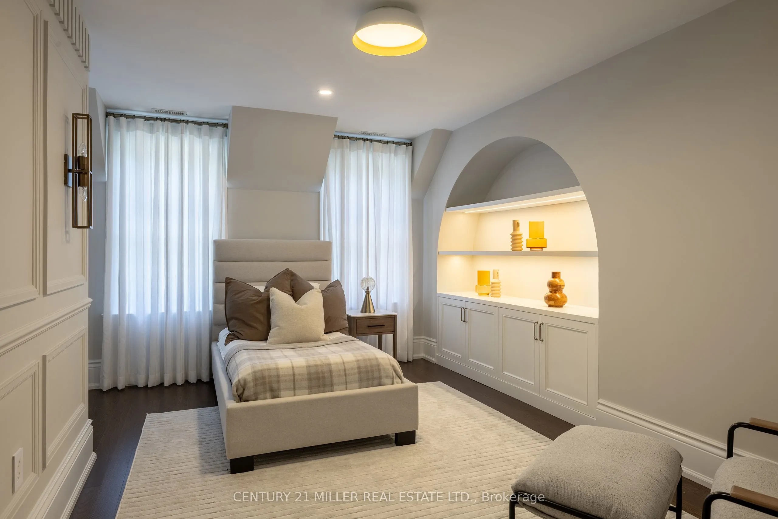 140 Chartwell Road