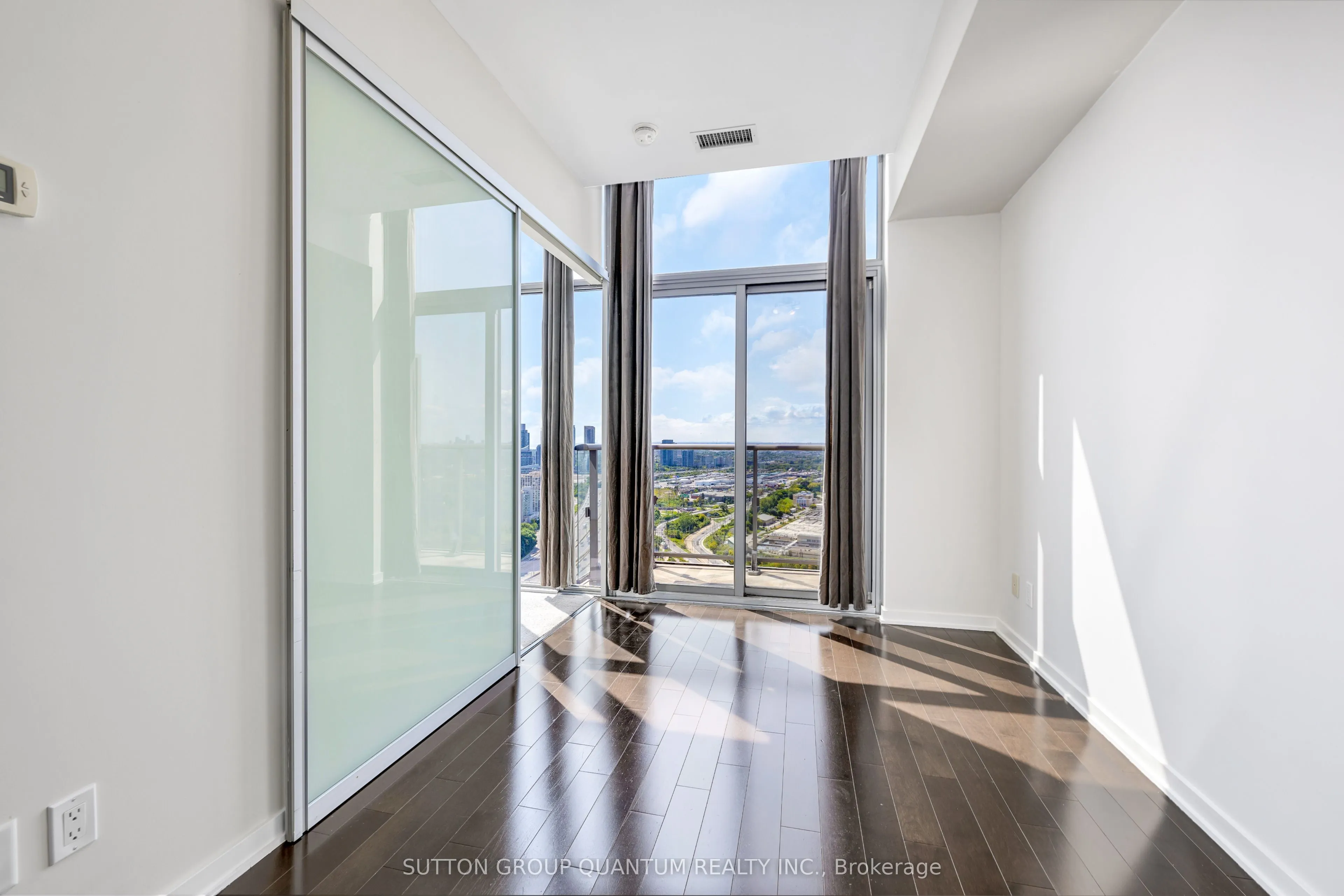 105 The Queensway Avenue, #3509