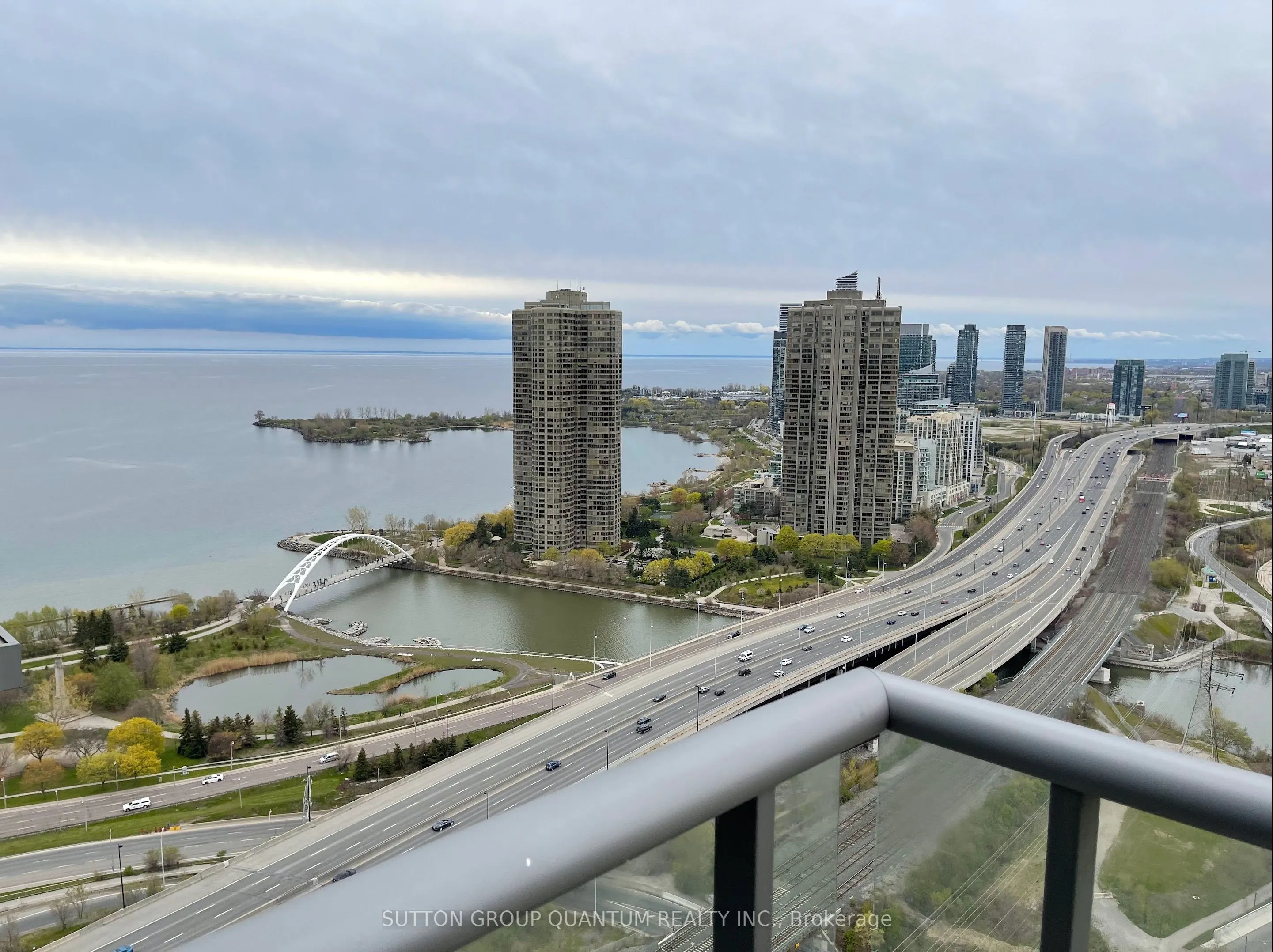 105 The Queensway Avenue, #3509