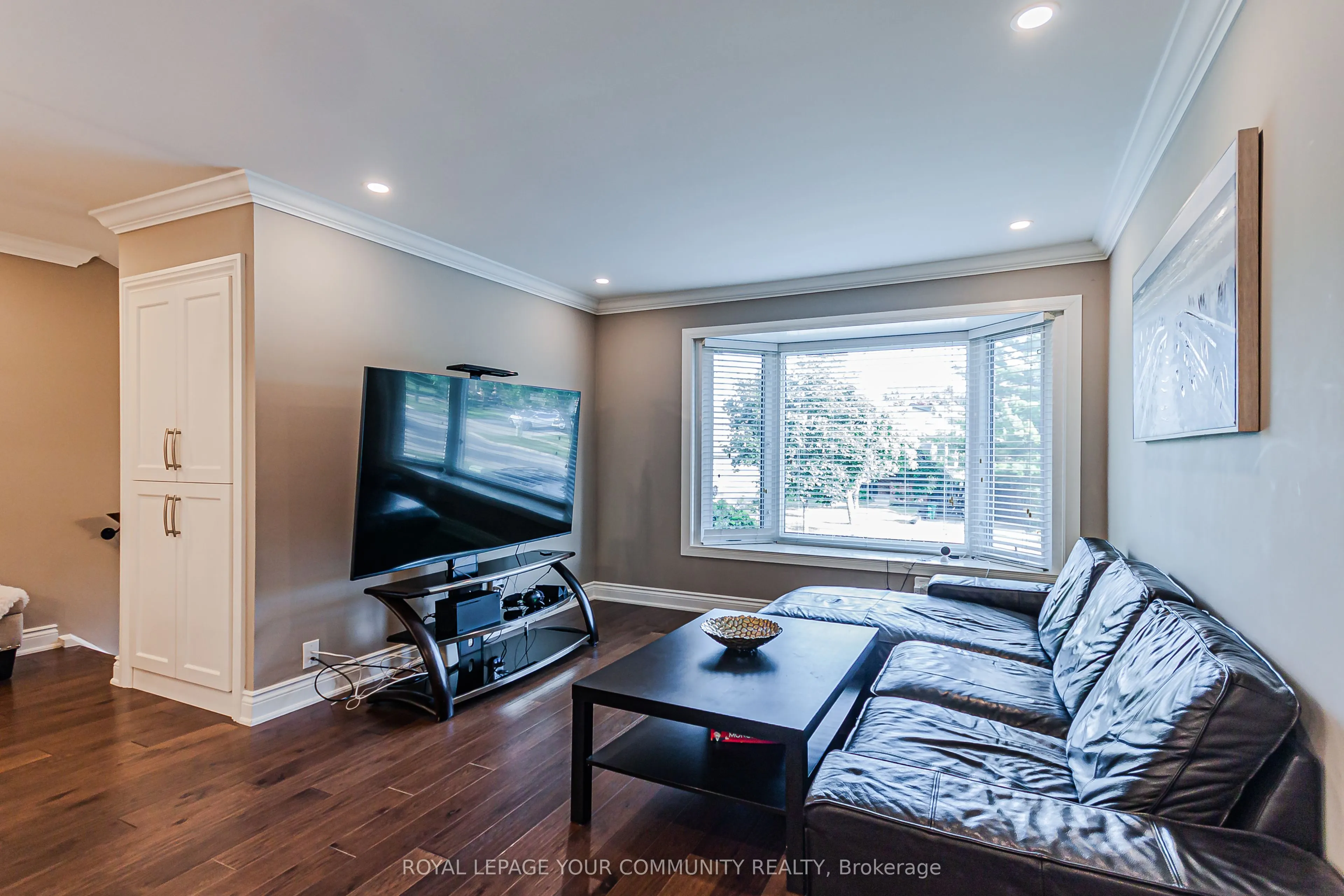 2903 Salerno Crescent