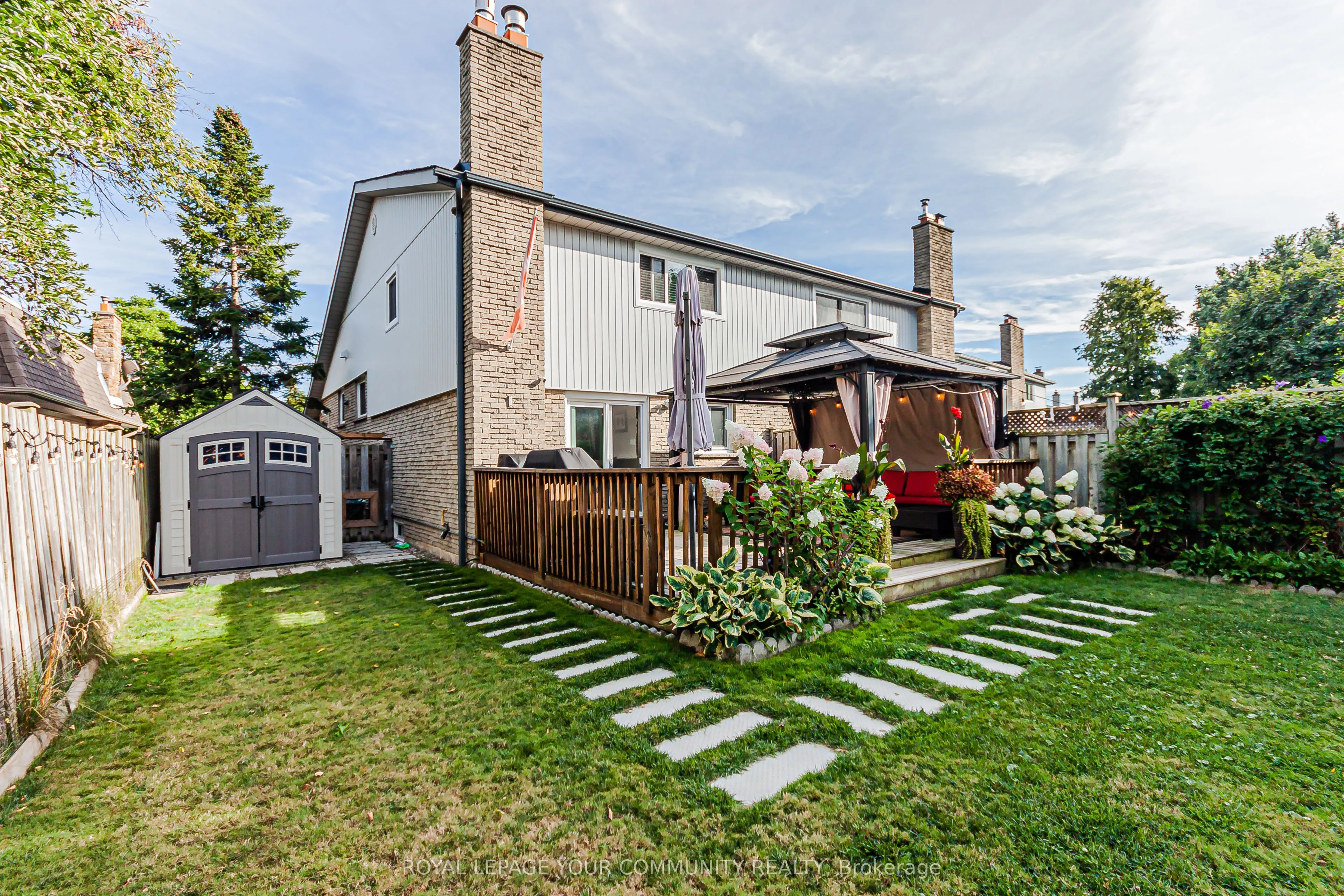 2903 Salerno Crescent