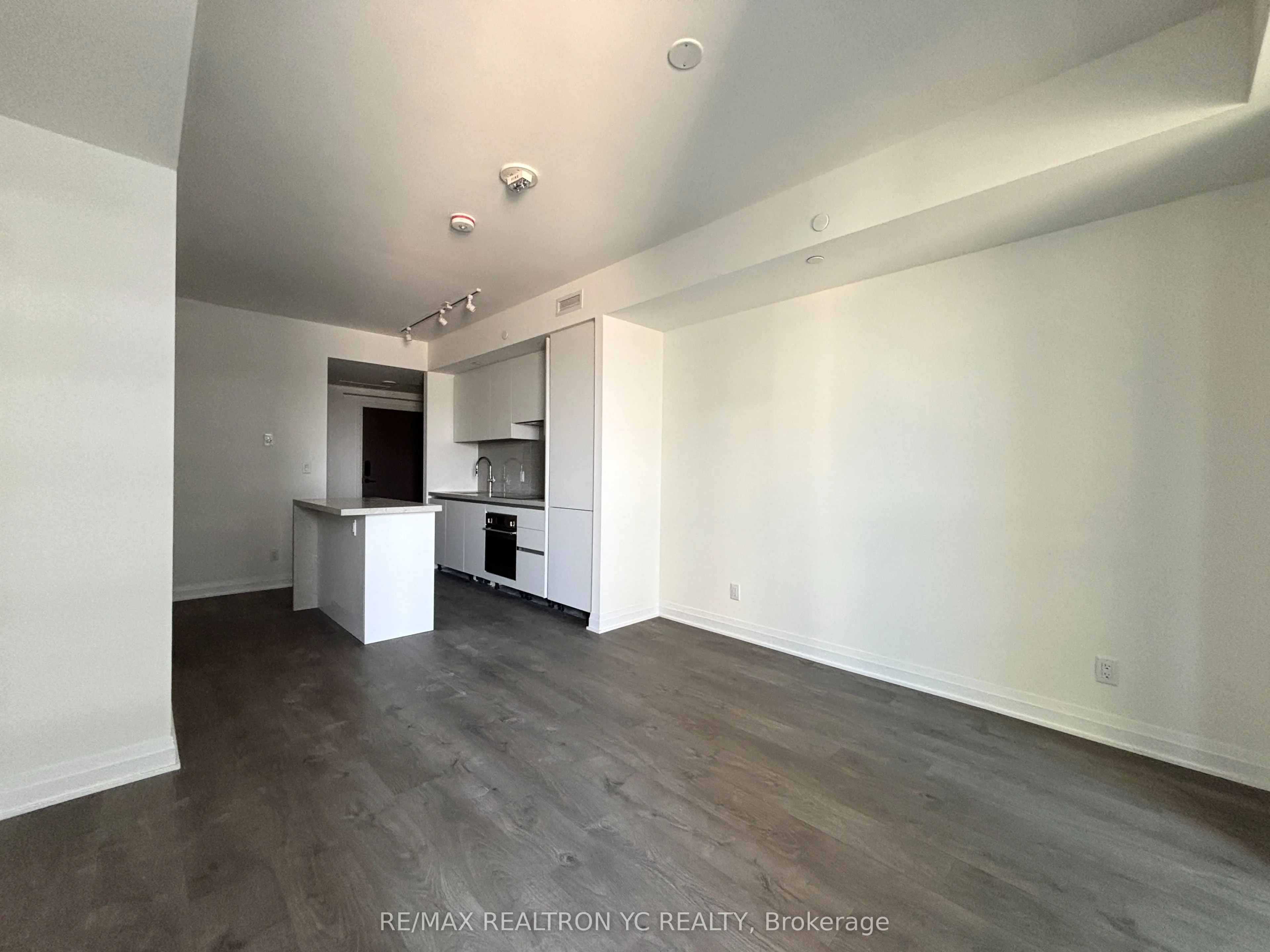 4015 The Exchange, #1610