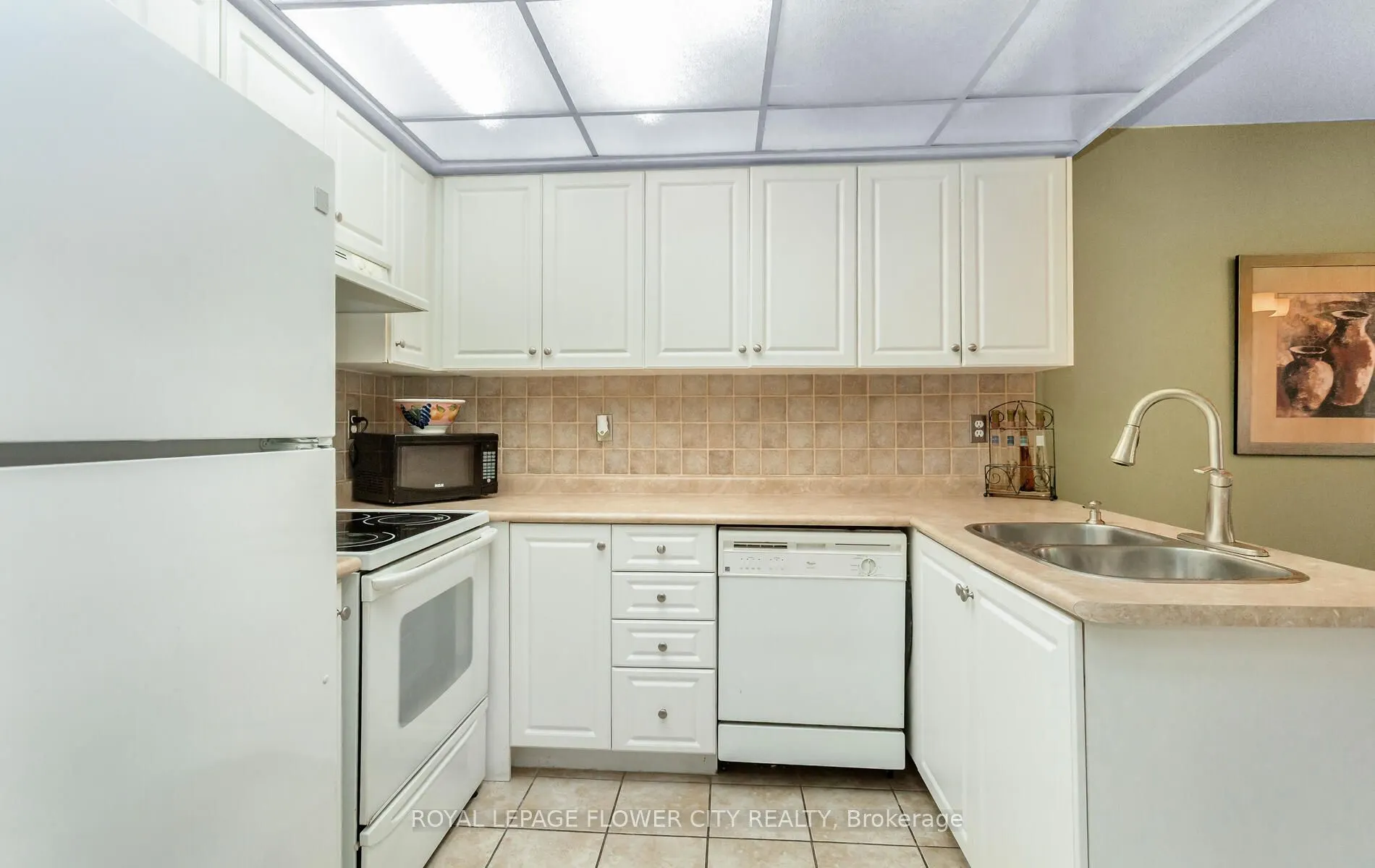 41 Chipstead Avenue, #42