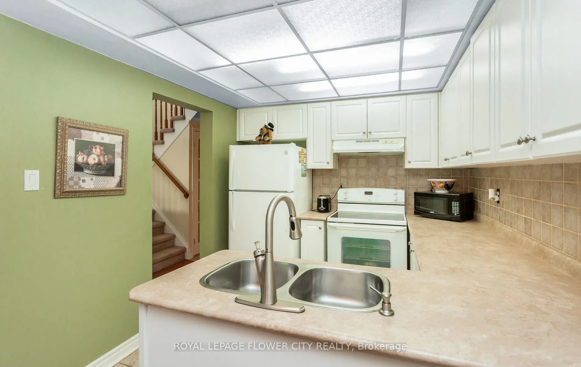 41 Chipstead Avenue, #42