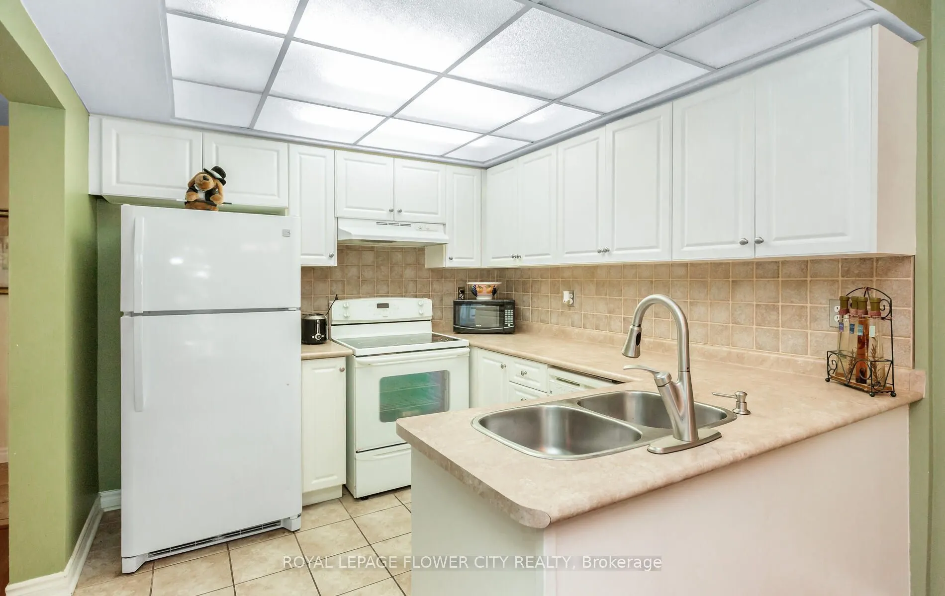 41 Chipstead Avenue, #42