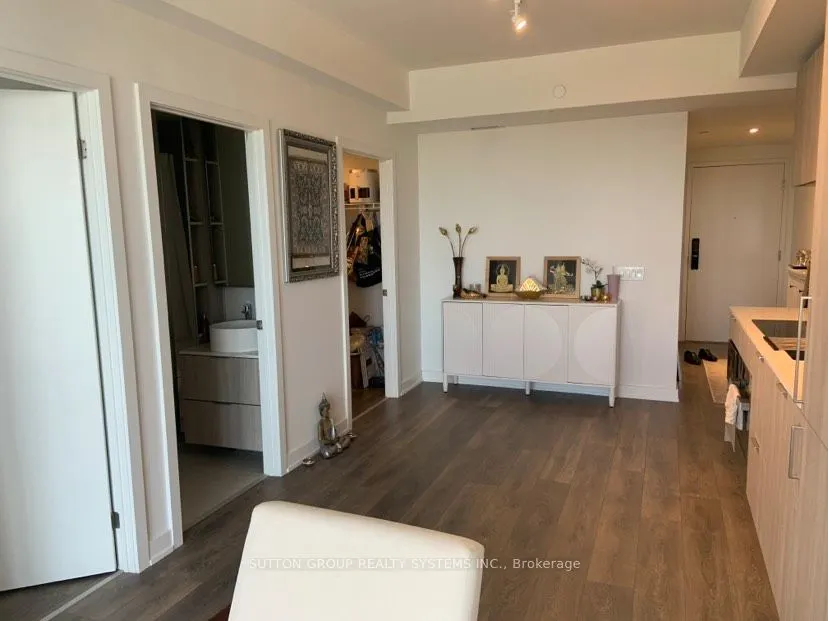 28 Ann Street, #918