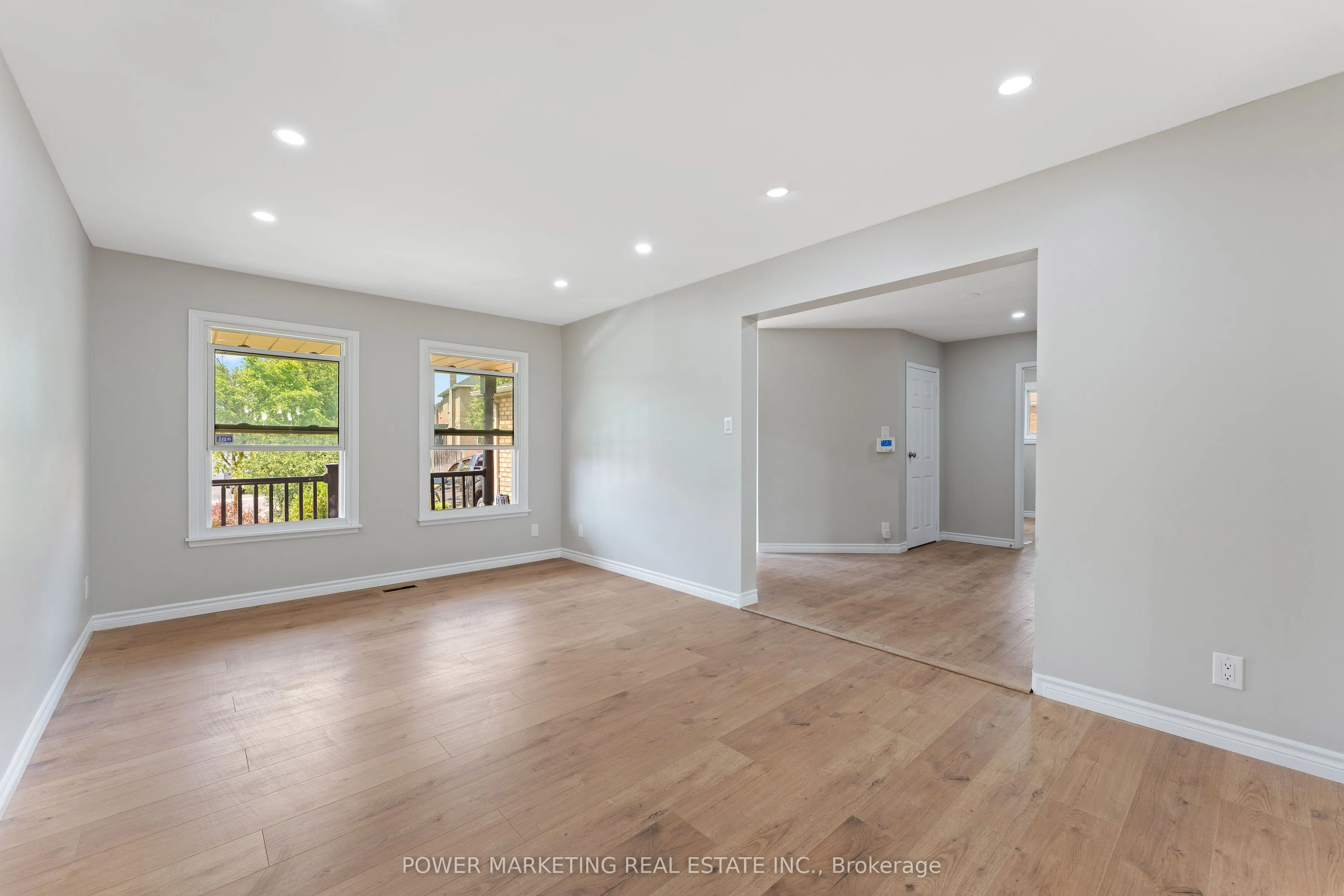 3 Newbury Crescent