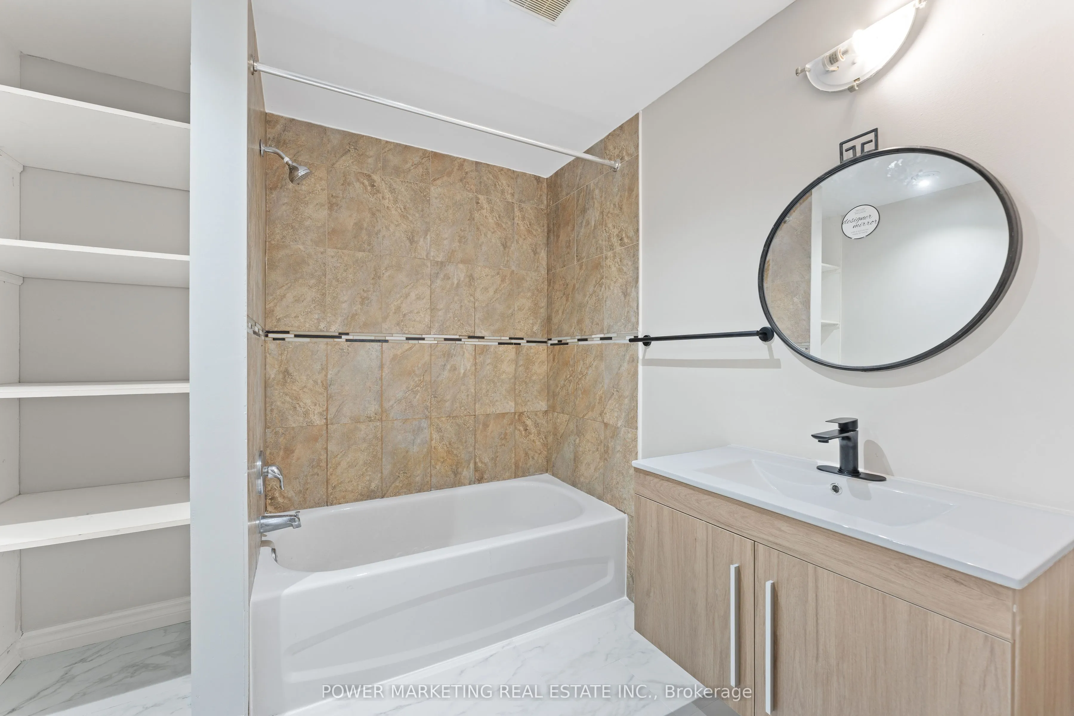 3 Newbury Crescent
