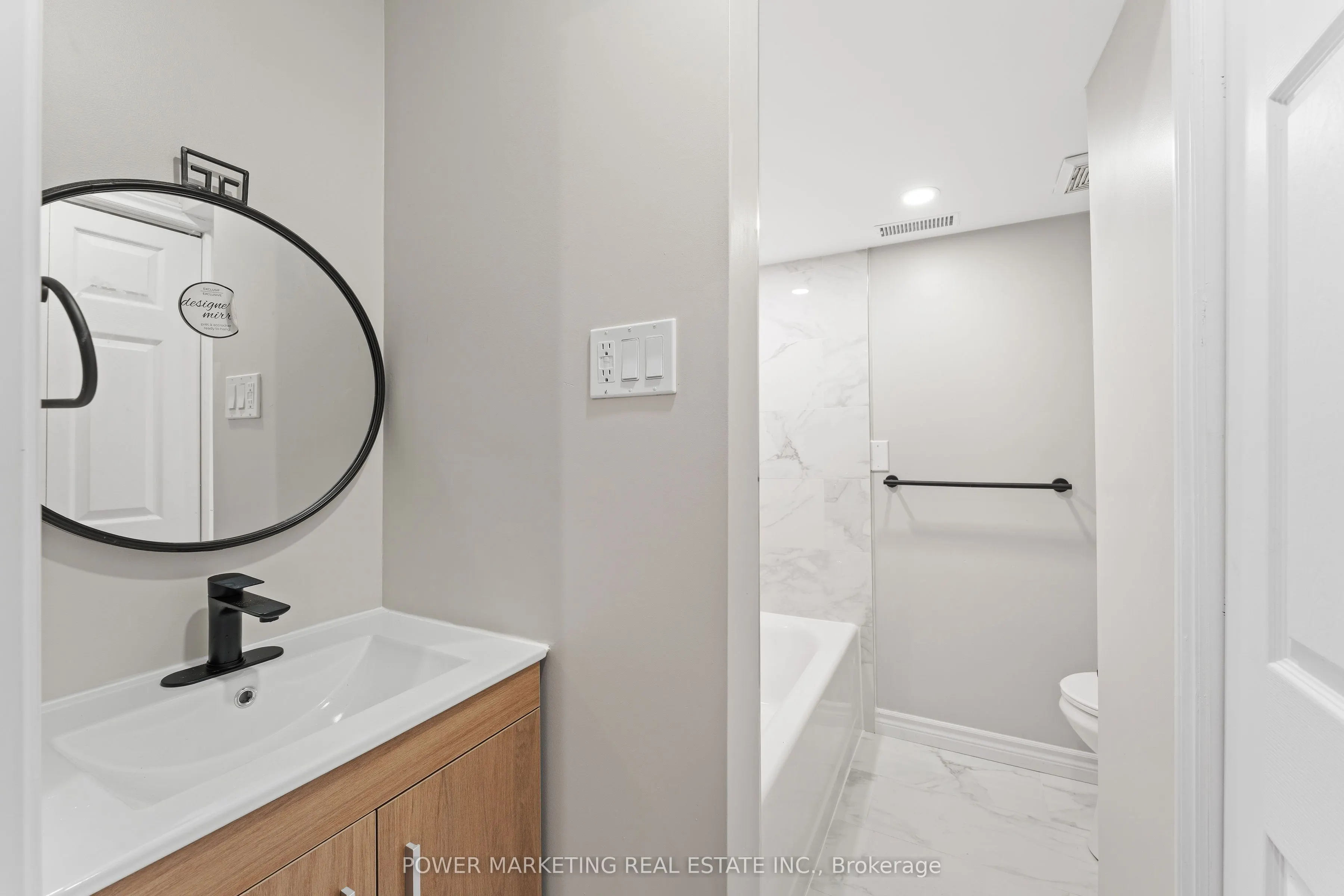 3 Newbury Crescent