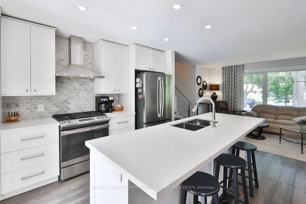 1404 Lewisham Drive