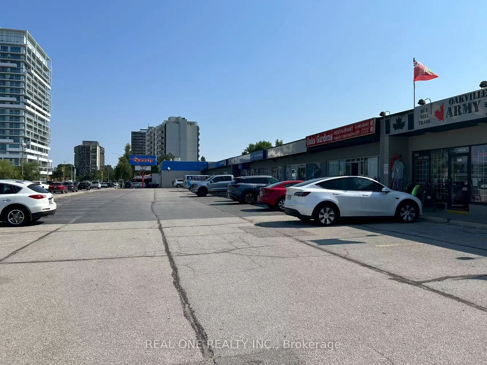 128 Speers Road