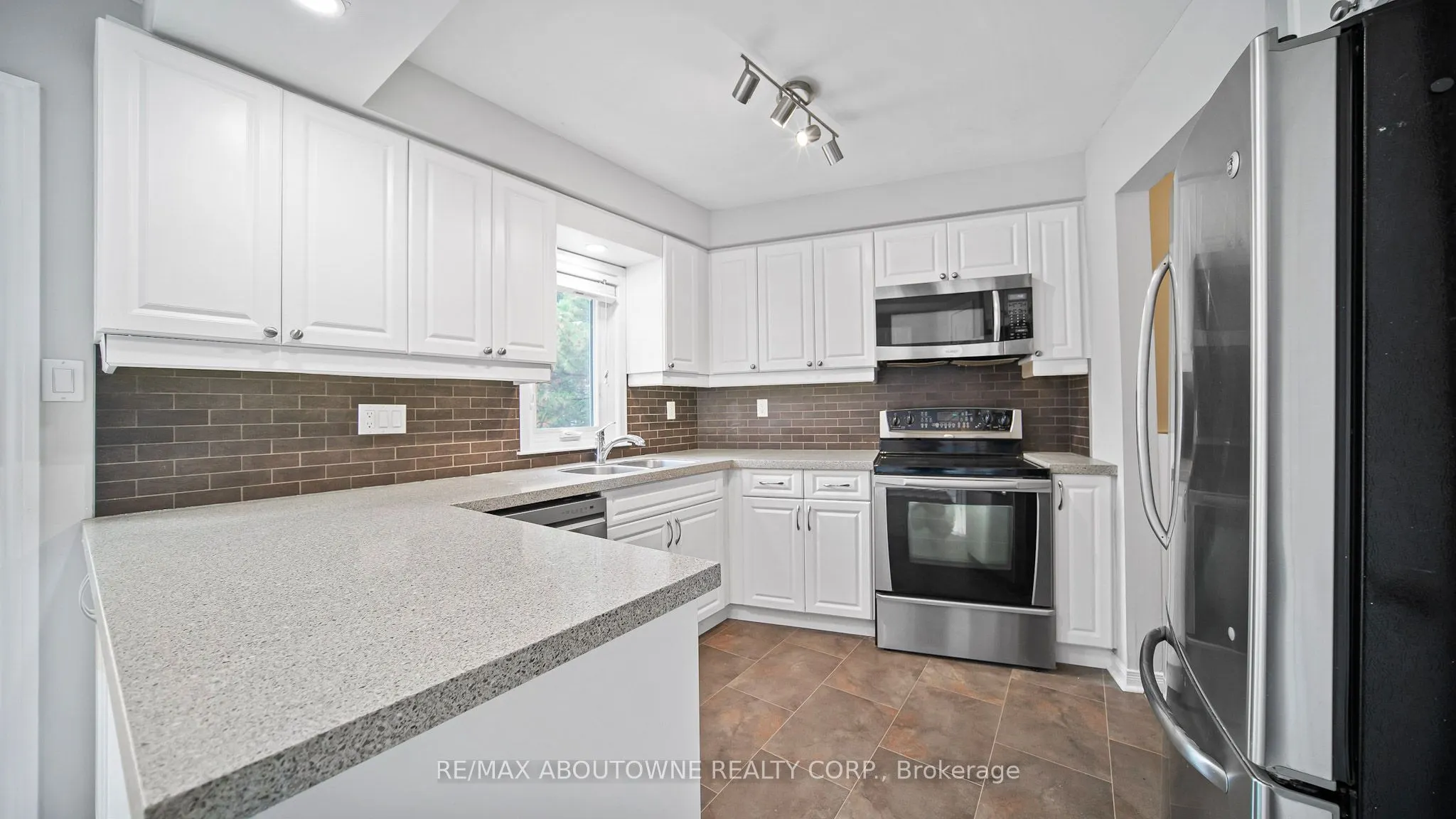 1228 Cornerbrook Place