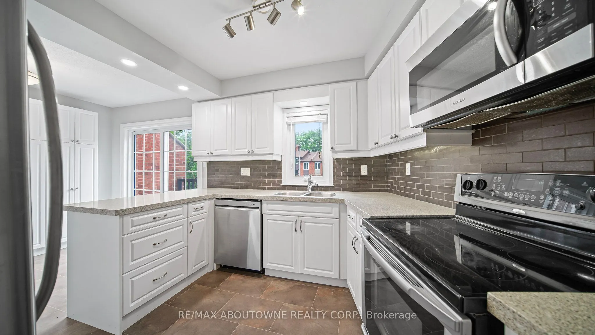 1228 Cornerbrook Place