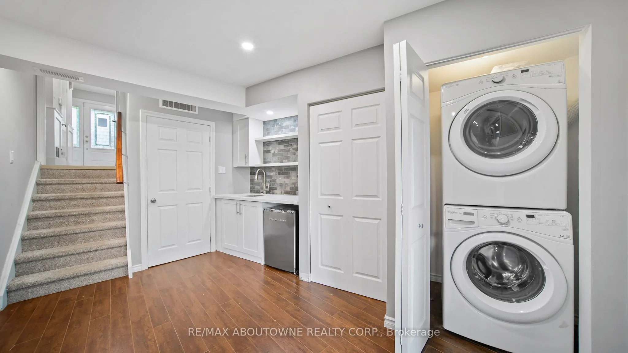 1228 Cornerbrook Place