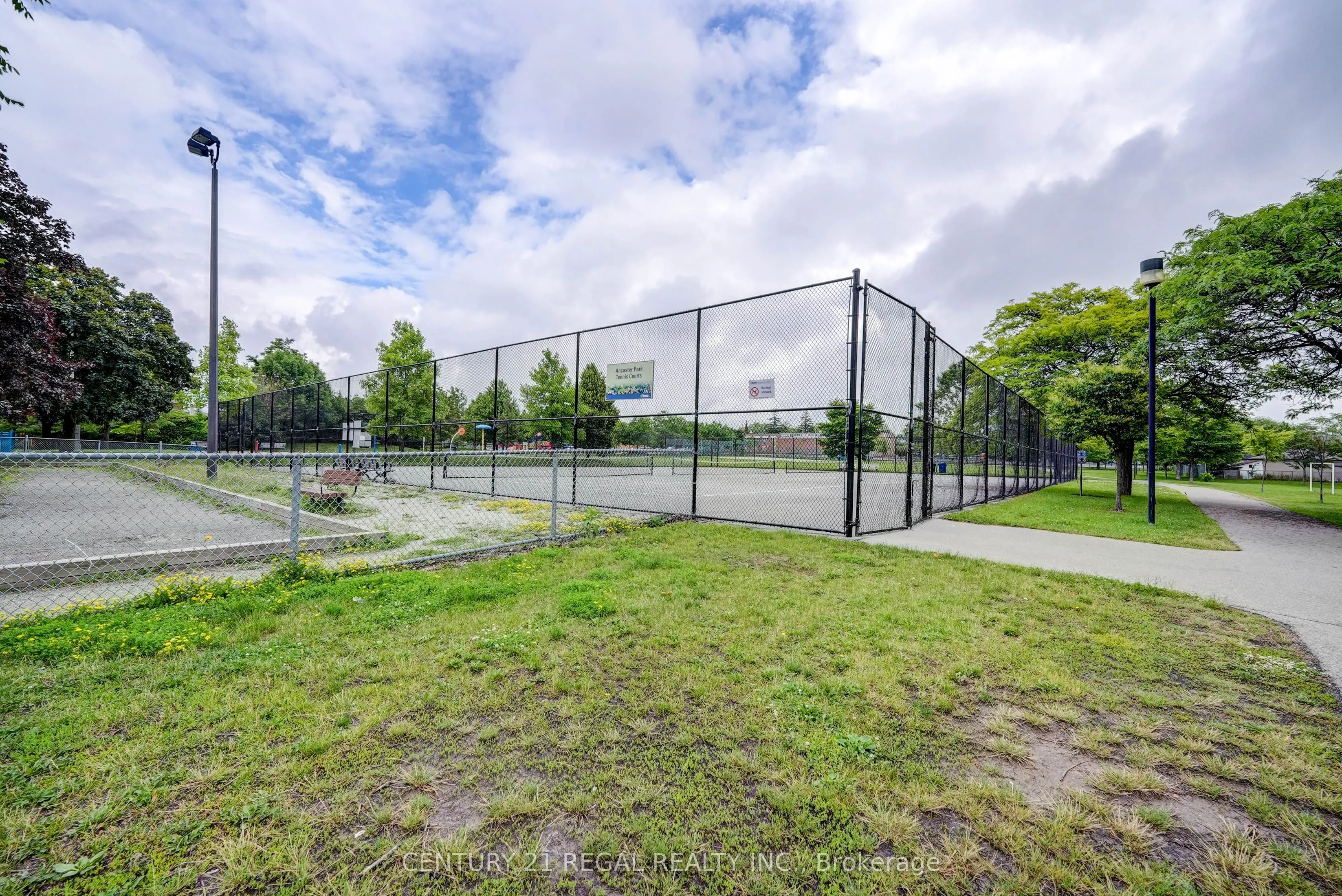 867 Wilson Avenue, #5B